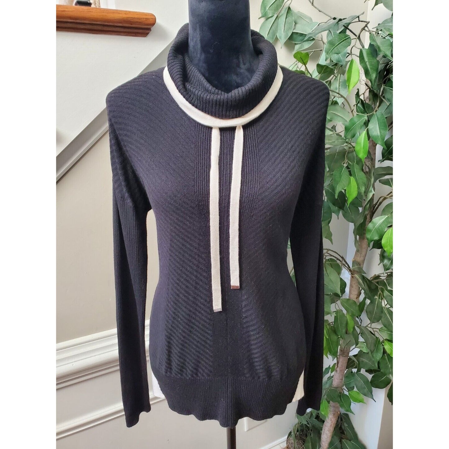 Zuda Women Black Viscose Turtle Neck Long Sleeve Pullover Knit Sweater Size 2XS