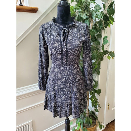 Loft Women's Black & White Rayon Mock Neck Long Sleeve Knee Length Dress Size 2P