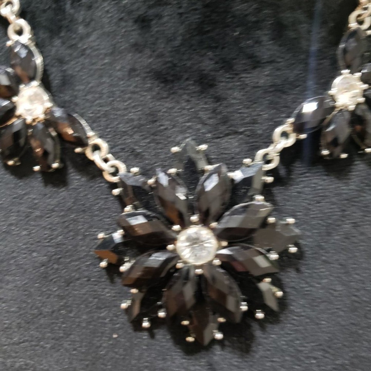 Womens Fashion Silver Tone Grey Floral Statement Choker Necklace w/ Lobster Clasp