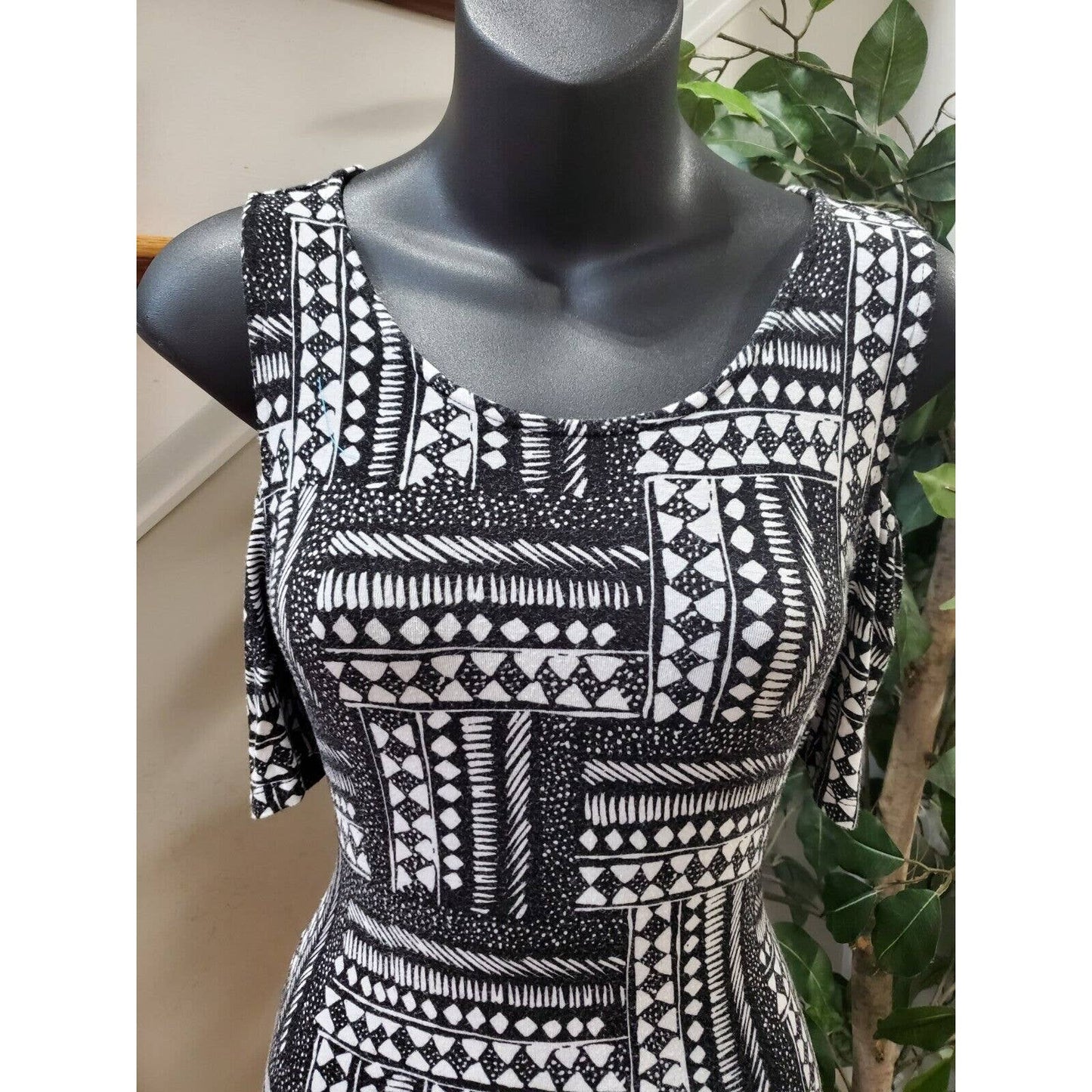 Design History Women's Black & White Viscose Round Neck Long Maxi Dress Size S