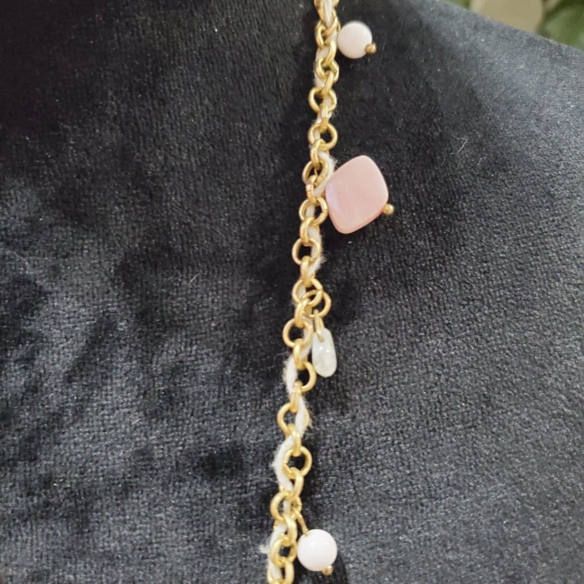 Womens White & Pink Stunning Pearl Gold Plated Earring Chain Necklace