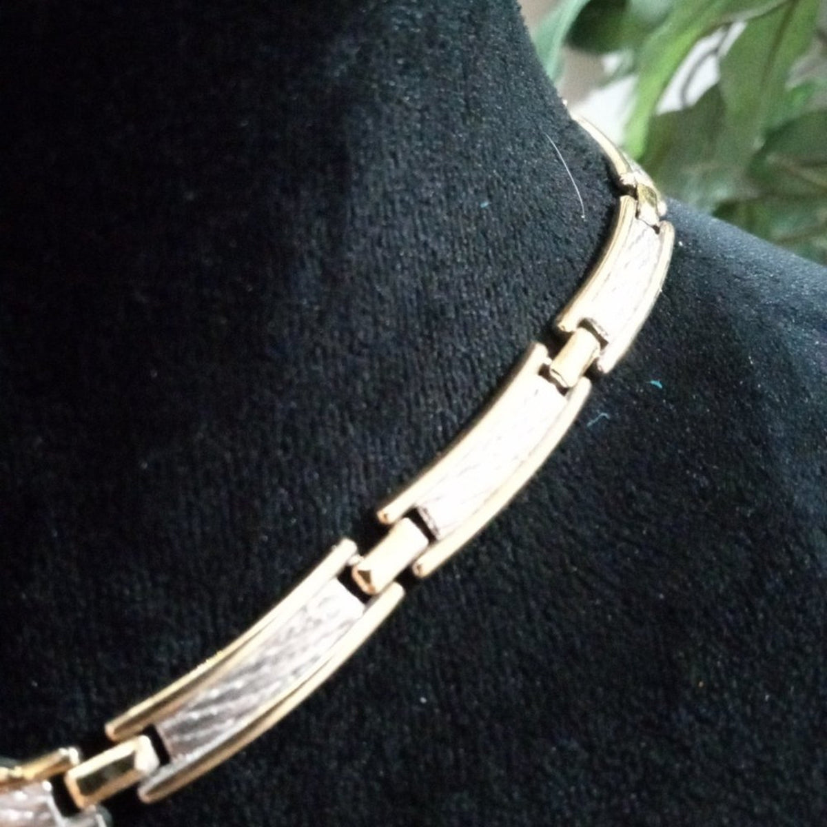 Womens Modern Fashion Chunky Gold Tone Bar Link Elegant Choker Necklace