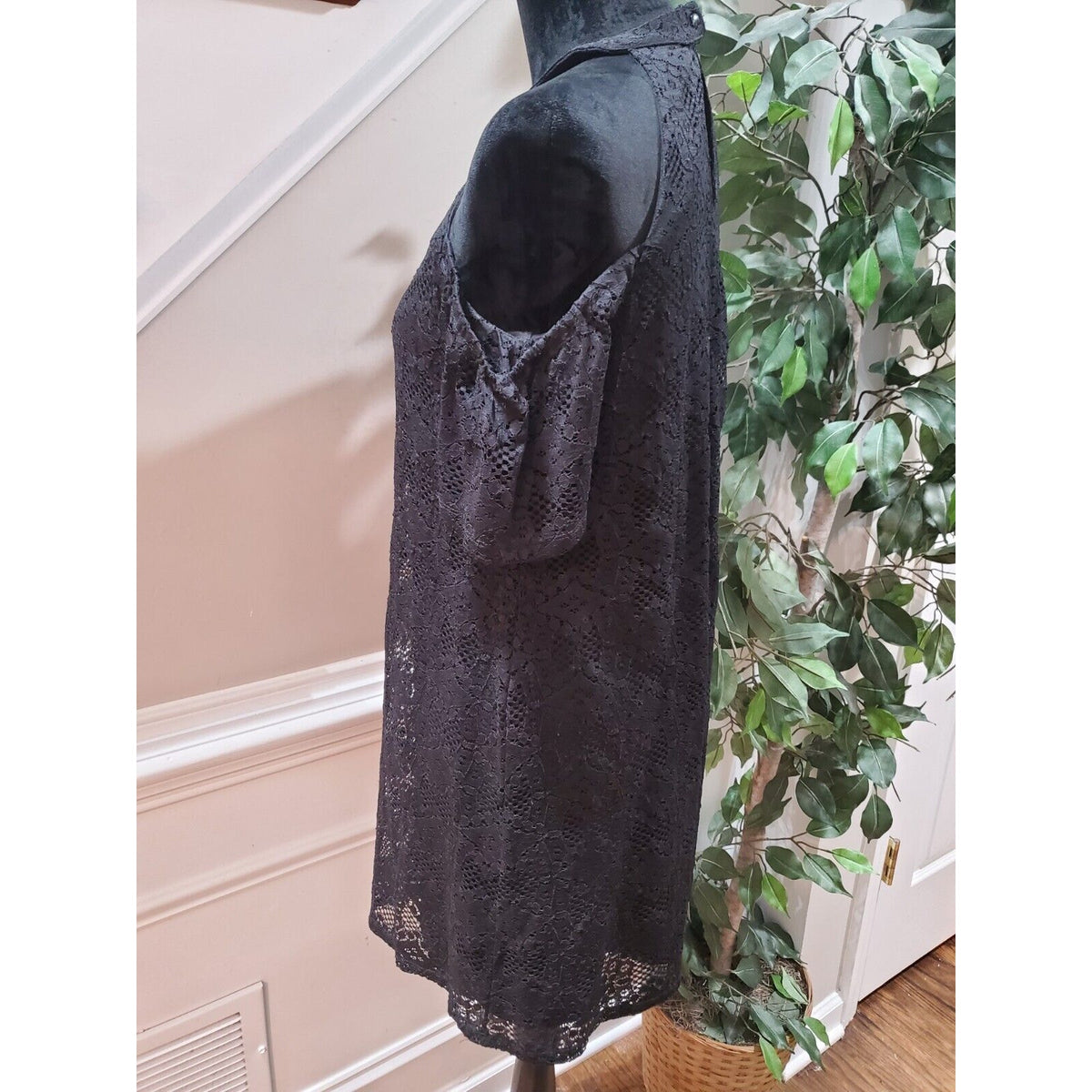 Blue Rain Women's Black Nylon Round Neck Short Sleeve Casual Knee Length Dress S