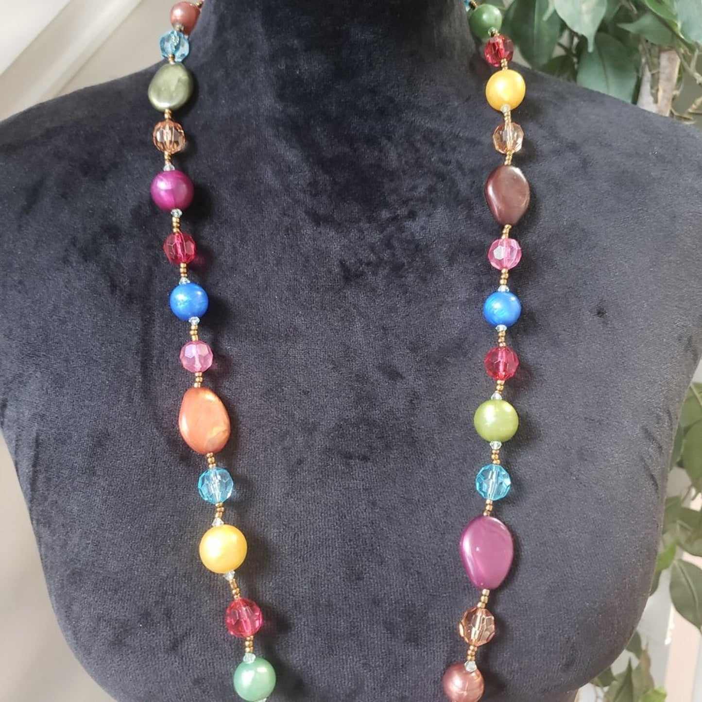 Women's Multicolor Round Beaded Fashion Pendant Necklace