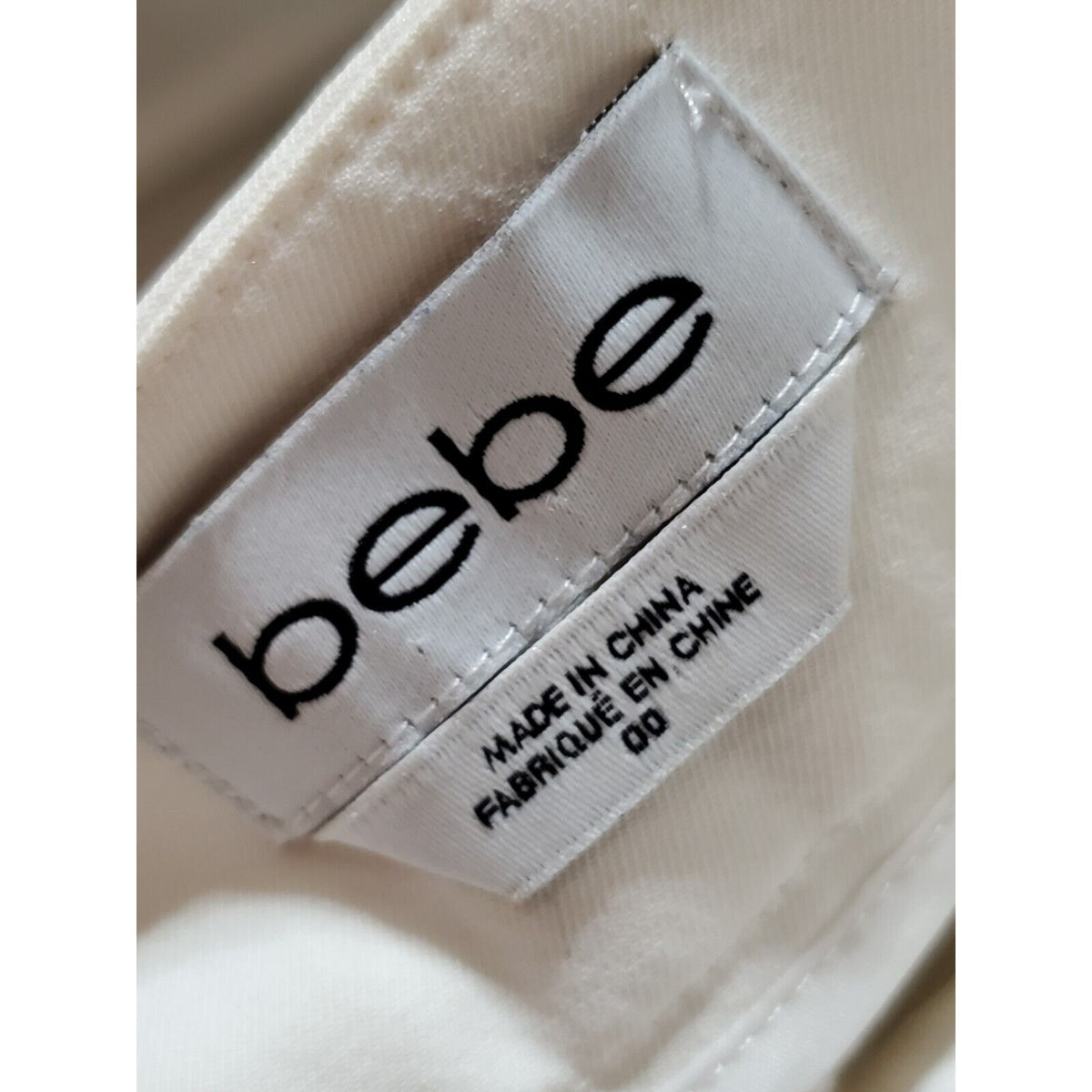 Bebe Women's Beige Solid Cotton Casual Straight Leg Flat Front Capri Size 00