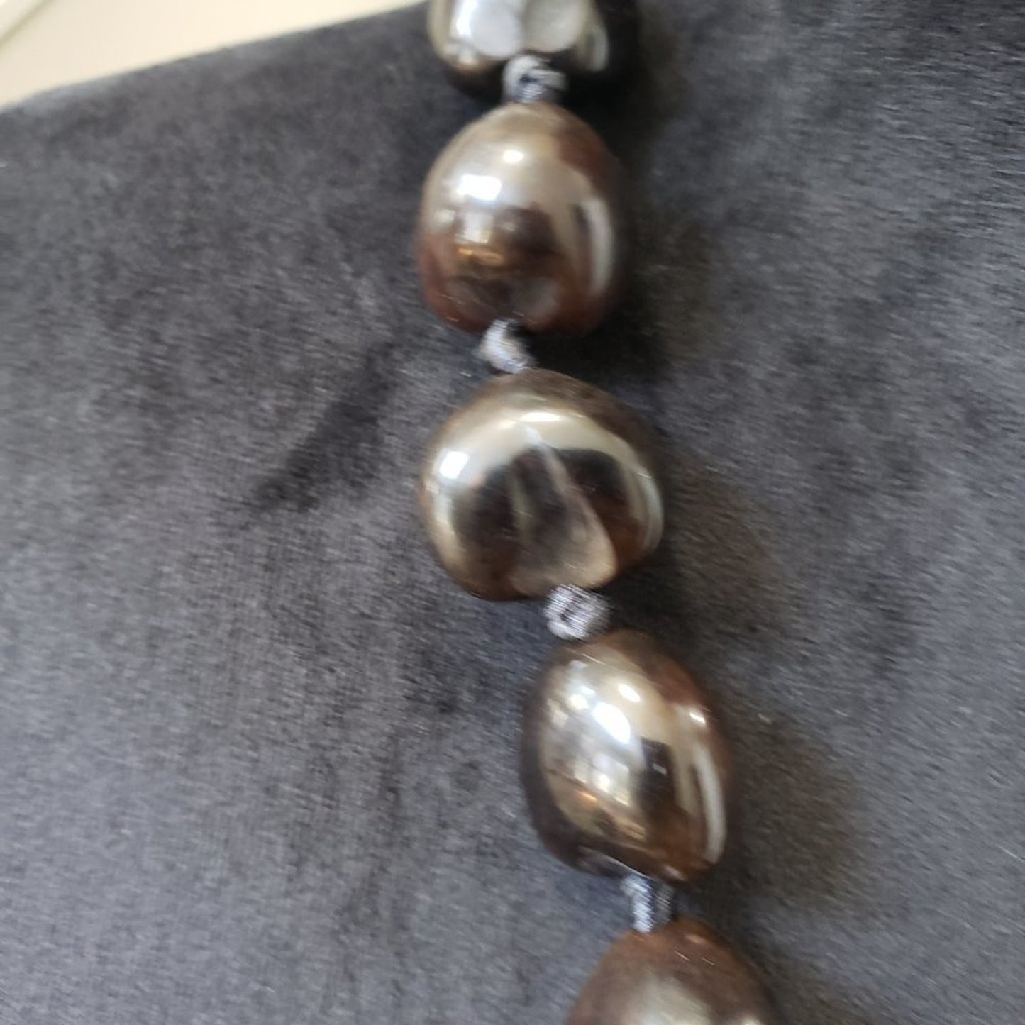 Women Fashions Black Round Strand Beaded Collar Necklace with Lobster Clasp