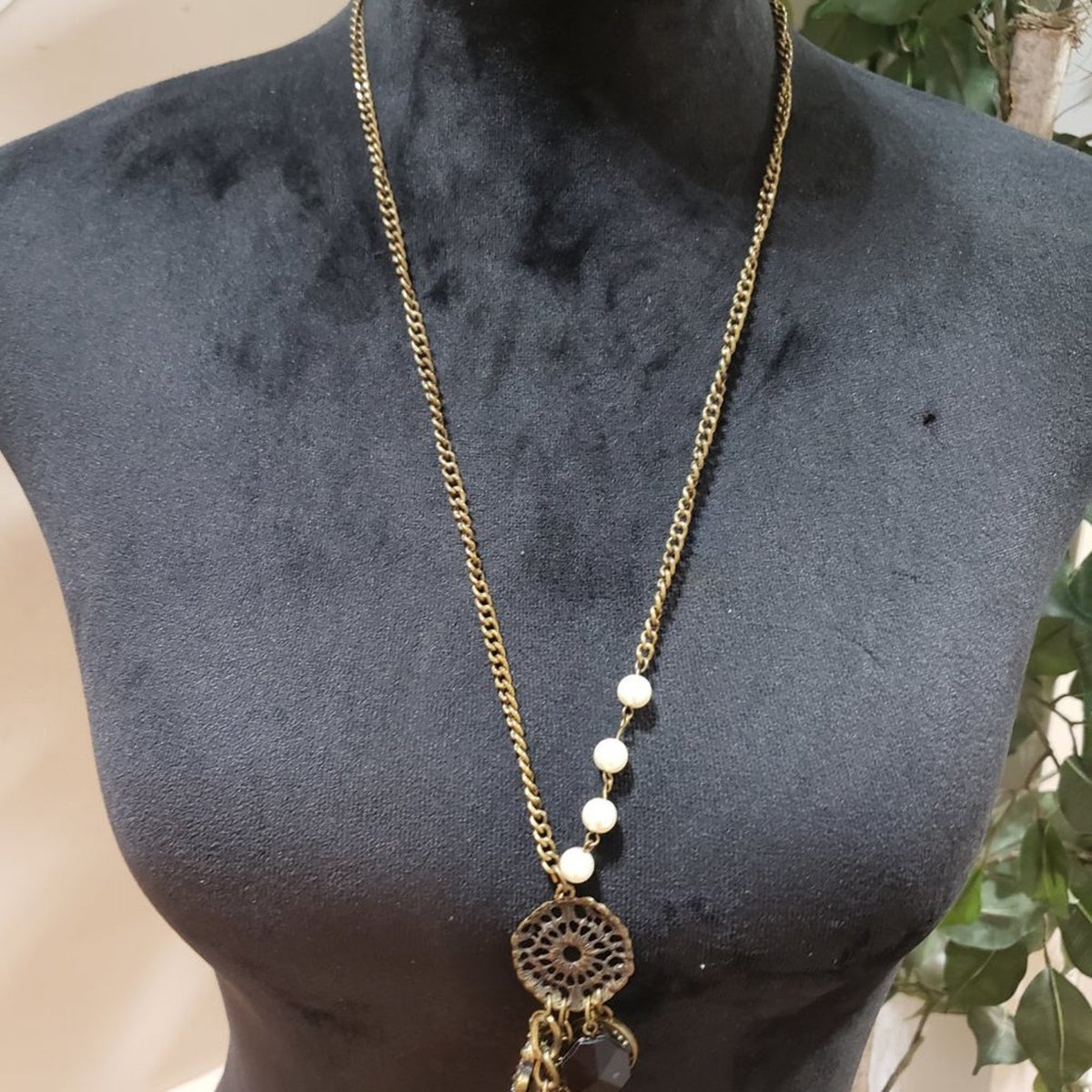 Womens Fashion White Pearl Gold Tone Round Dangle Boho Necklace w/ Lobster Clasp