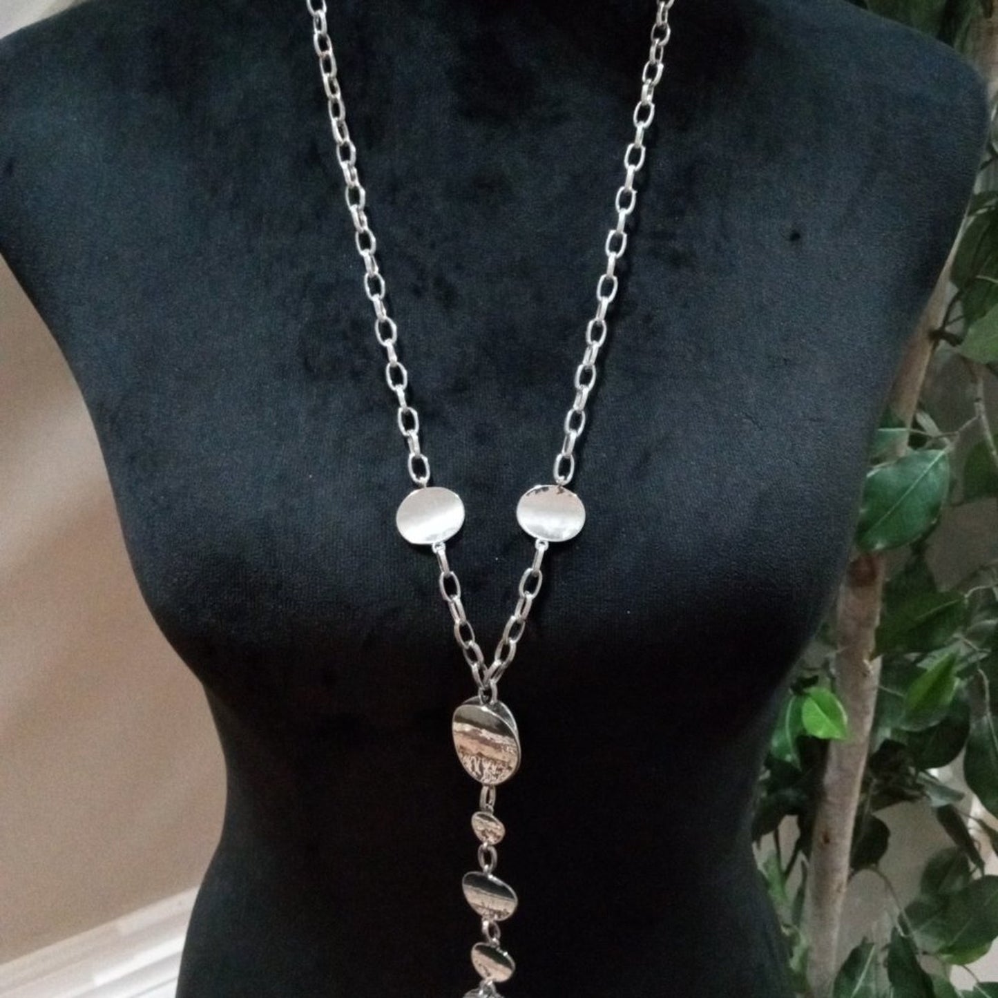 Womens Fashion Silver Tone Free Falling Hammered Circle Necklace with Lobster