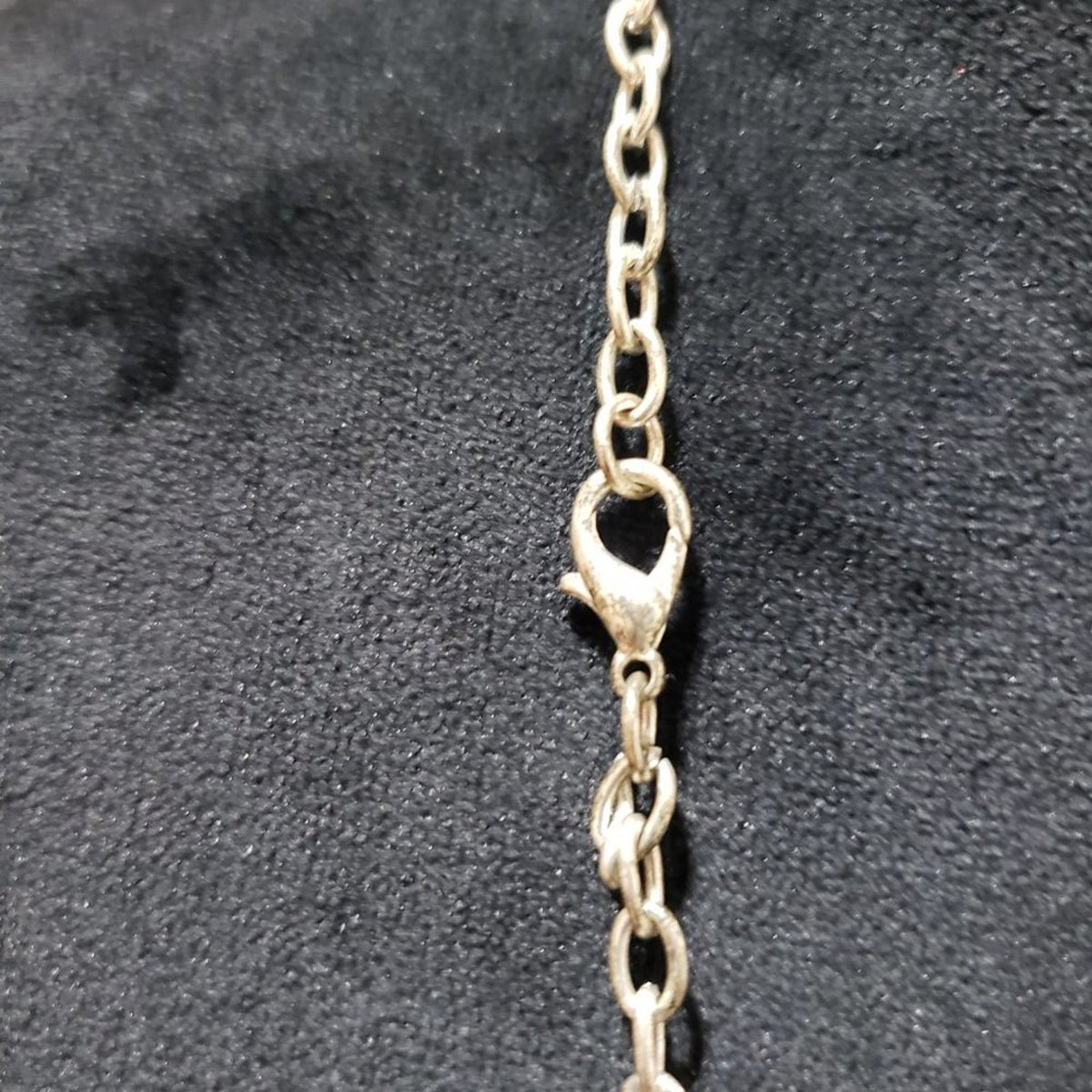 Women Gold Tone Calligraphy Circle Pendant Teardrop Necklace with Lobster Clasp