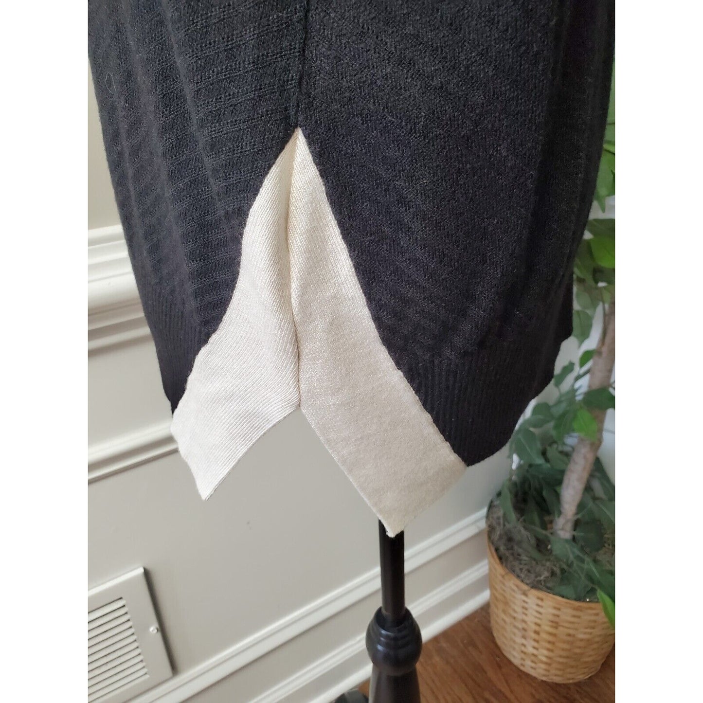 Zuda Women Black Viscose Turtle Neck Long Sleeve Pullover Knit Sweater Size 2XS