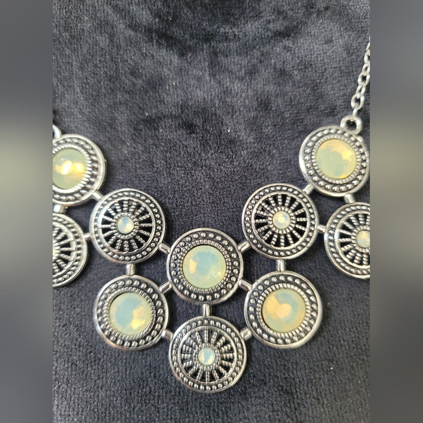 Silver Light Green Fashion Necklace