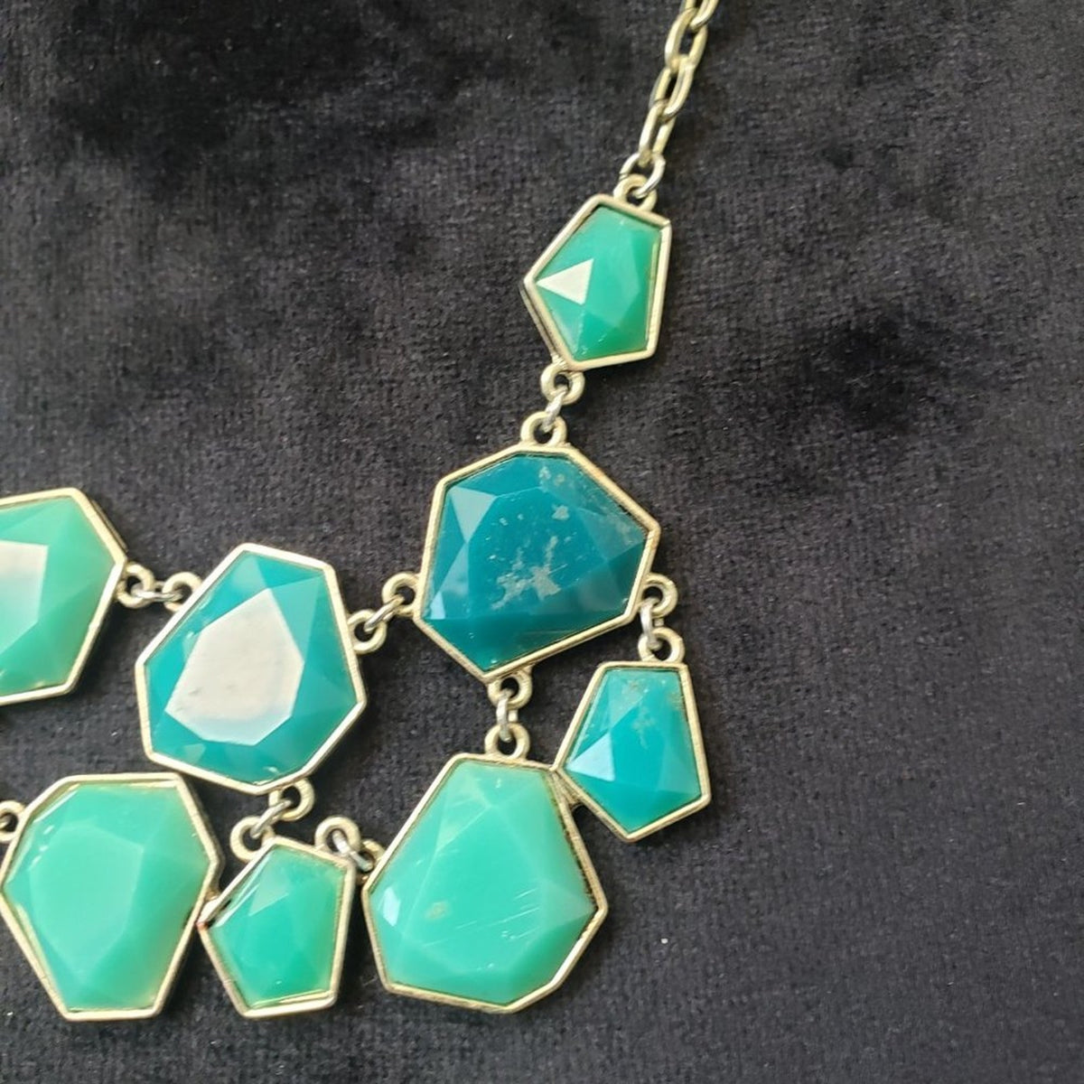 Charming Green & Gold Faceted Tile Geometric Bib Turquoise Necklace
