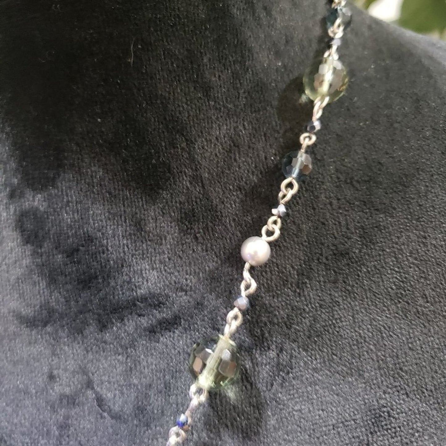 Womens Antique Faceted Crystals Faux Pearl Beaded Necklace with Lobster