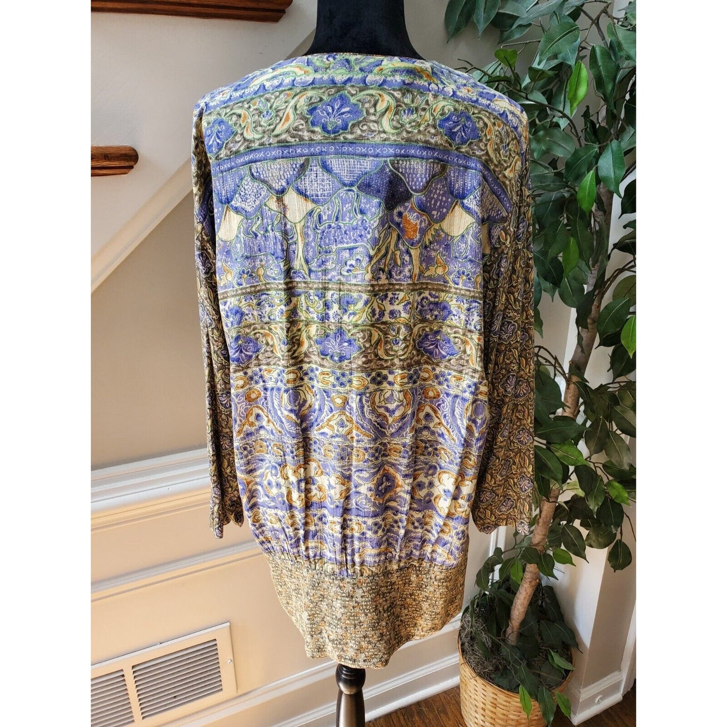 Carole Little Women's Multicolor 100% Rayon V-Neck Long Sleeve Top Blouse Size 6