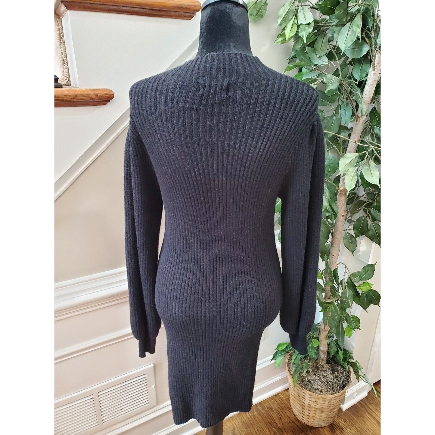 &Merci Black Viscose Mock Neck Long Sleeve Knee Length Sweater Dress Size Medium