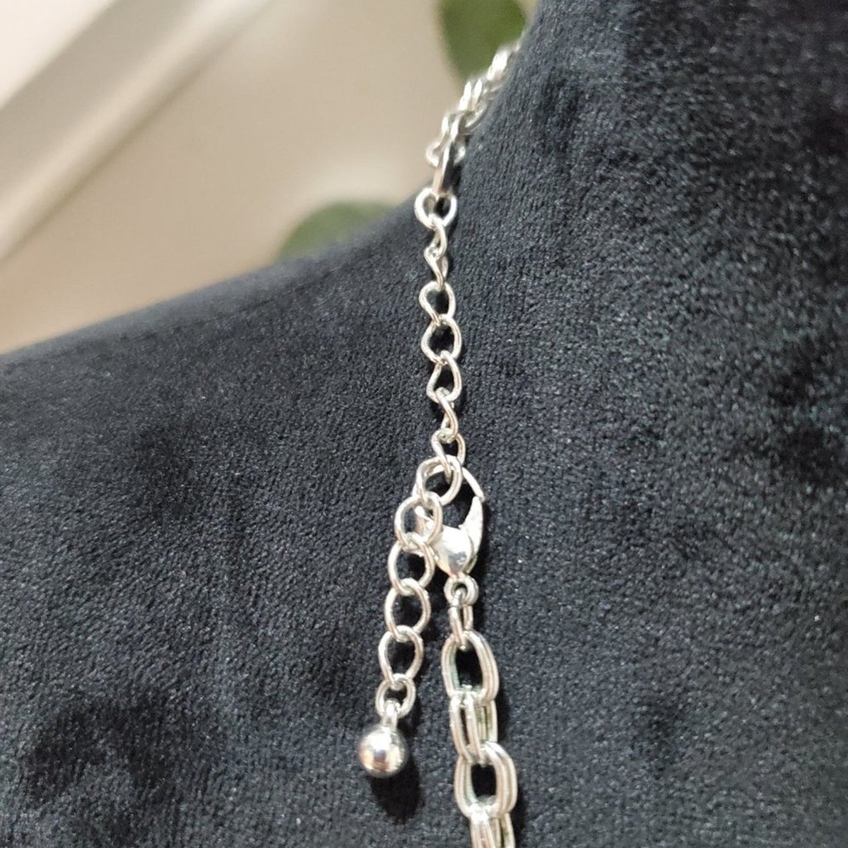 Women's Gold Round Decor Link Chain Fashion Jewelry Necklace