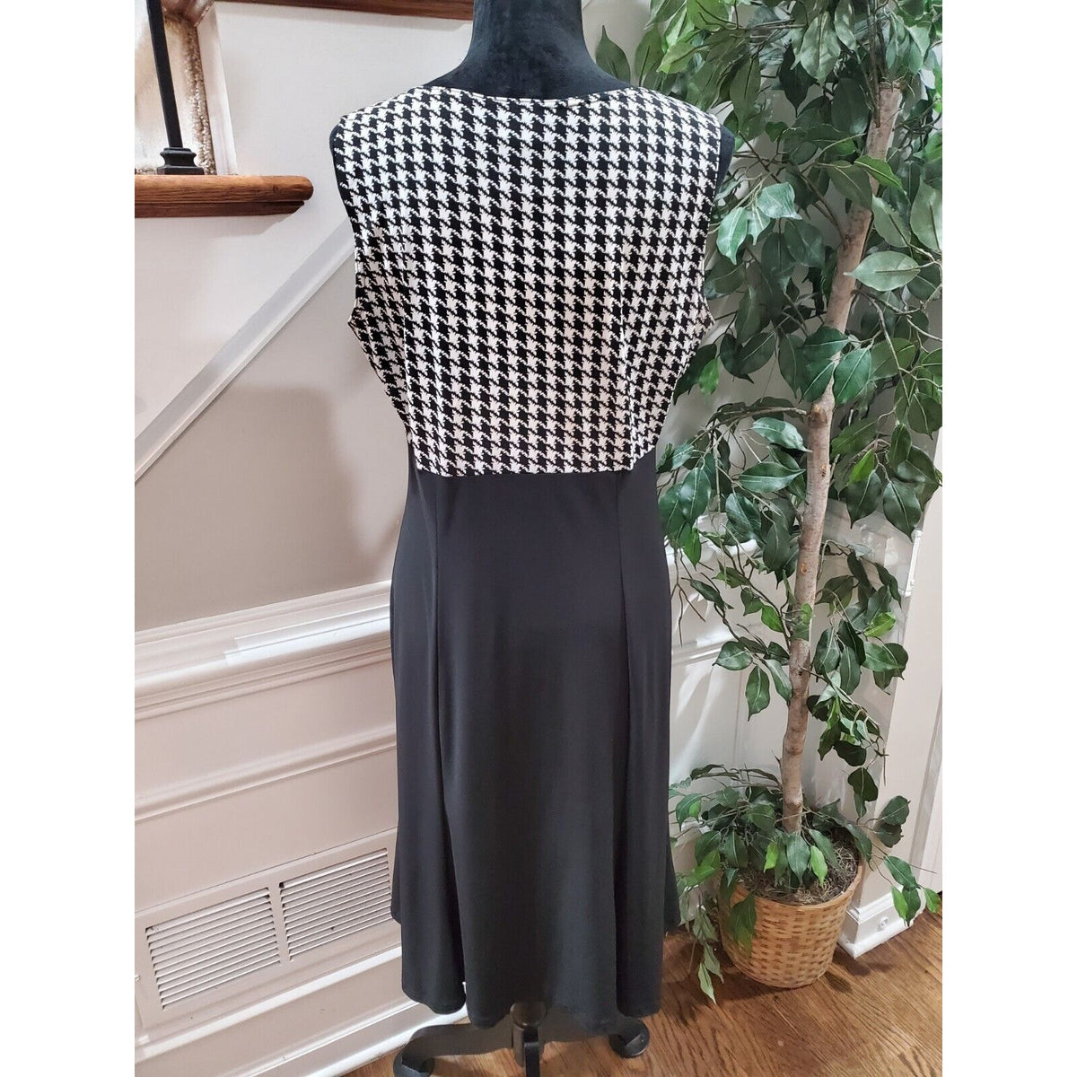 K Studio Black White Houndstooth Top Round Neck Sleeveless Knee Length Dress 12