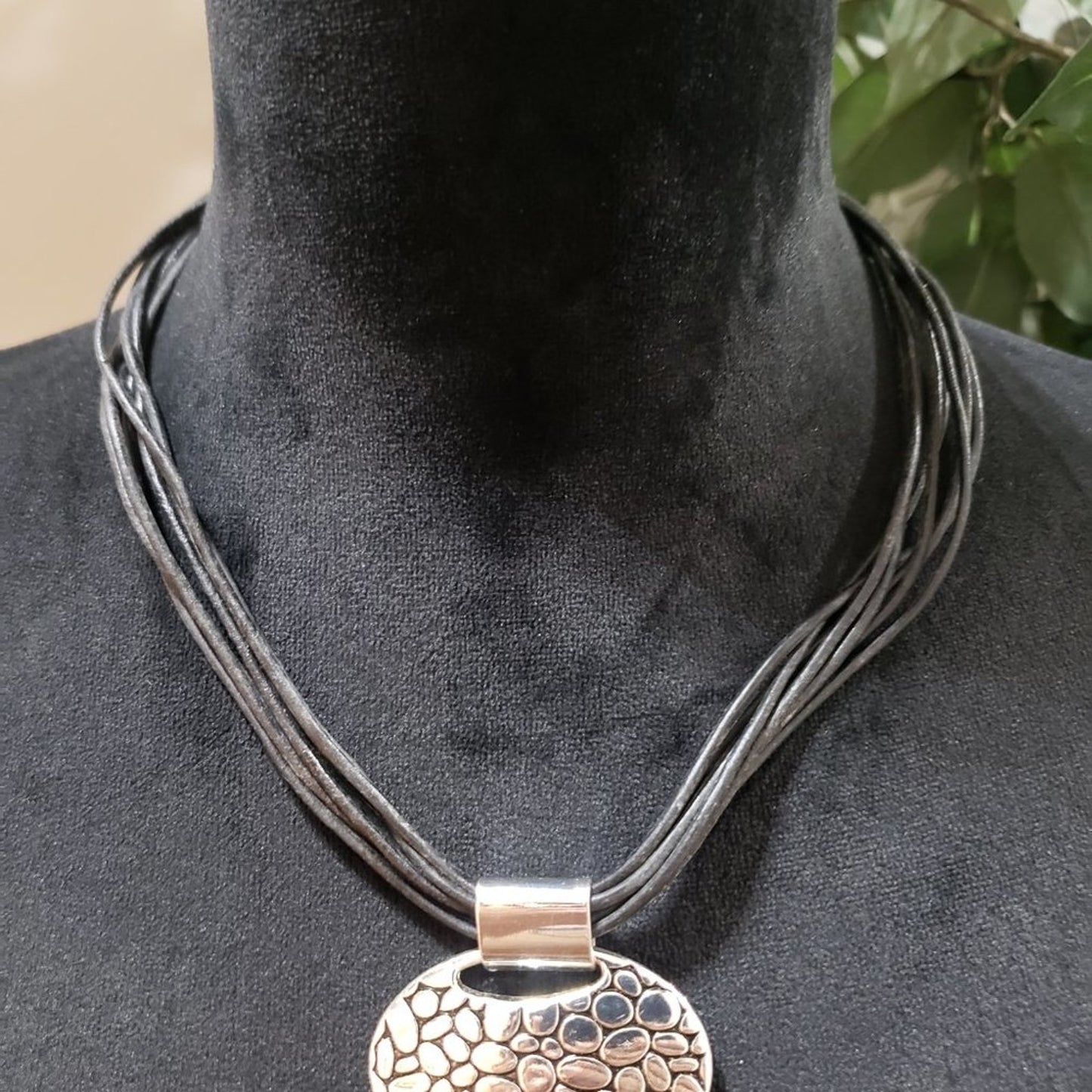 Womens Modern Brutalist Gold Tone Medallion Pendant Choker Necklace with Lobster