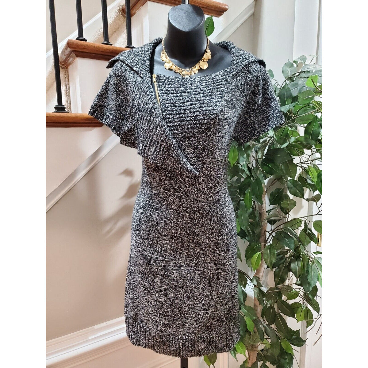 Wishes Women's Gray Acrylic Cowl Neck Short Sleeve Knee Length Dress Size Small