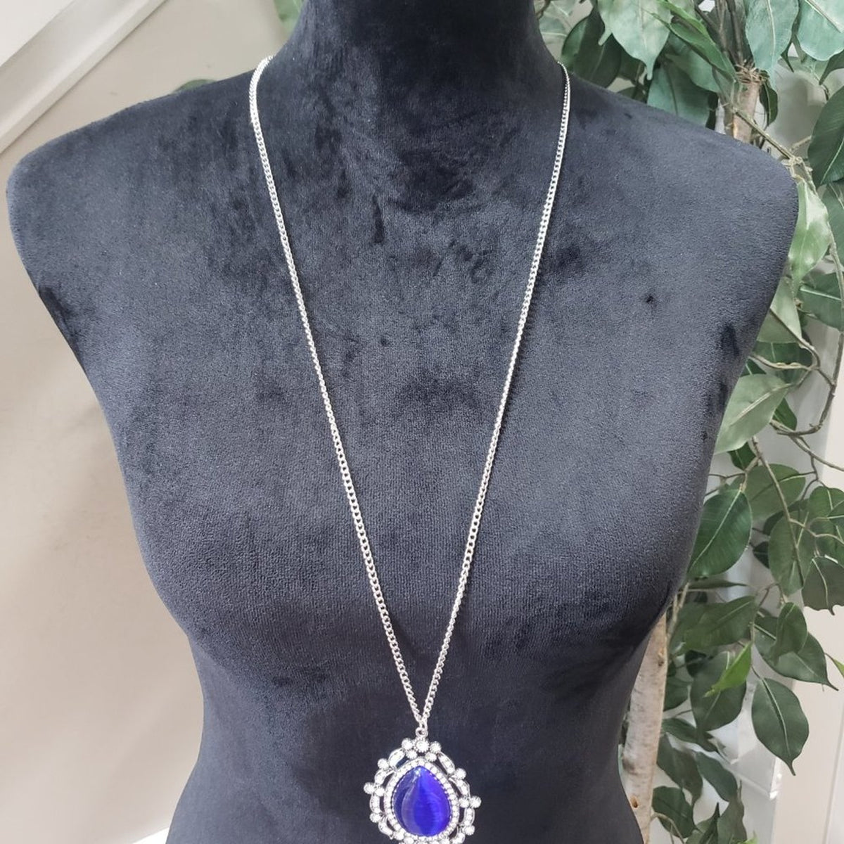 Womens Large Blue Pear Cut Rhinestone Crystal Beaded Pendant Necklace w/ Lobster