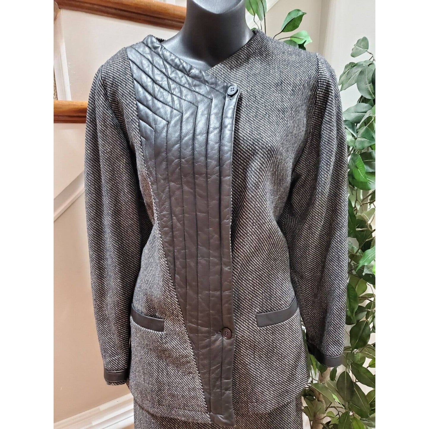 Vintage ONNA Collection Gray Wool Single Breasted Blazer & Skirt 2 Pc's Suit M