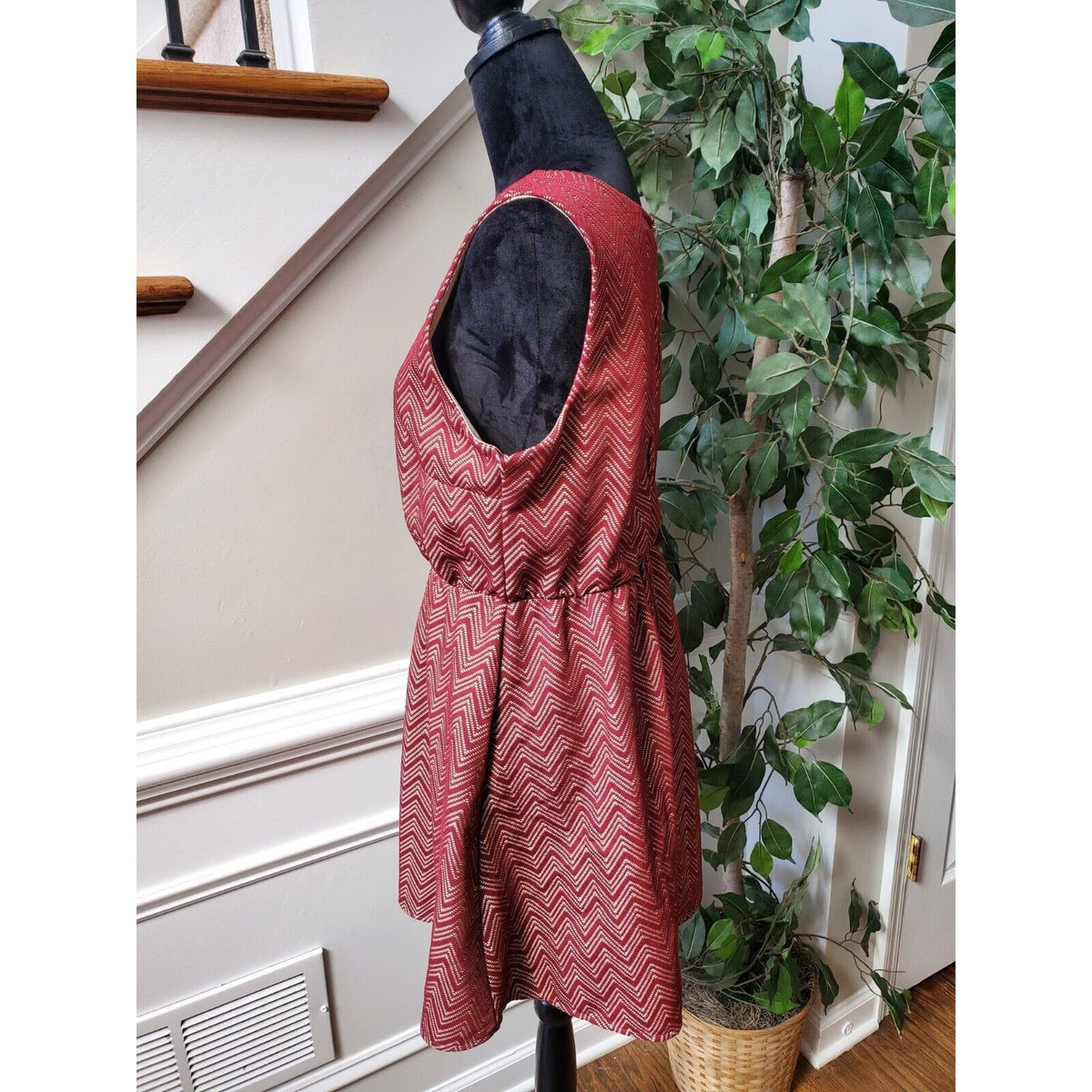 Women's Maroon & White Polyester Round Neck Sleeveless Knee Length Dress Size XL