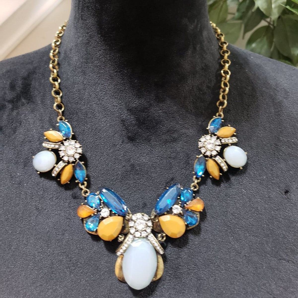 Women's Multicolor Beaded Chunky Bib Necklace Statement Necklace