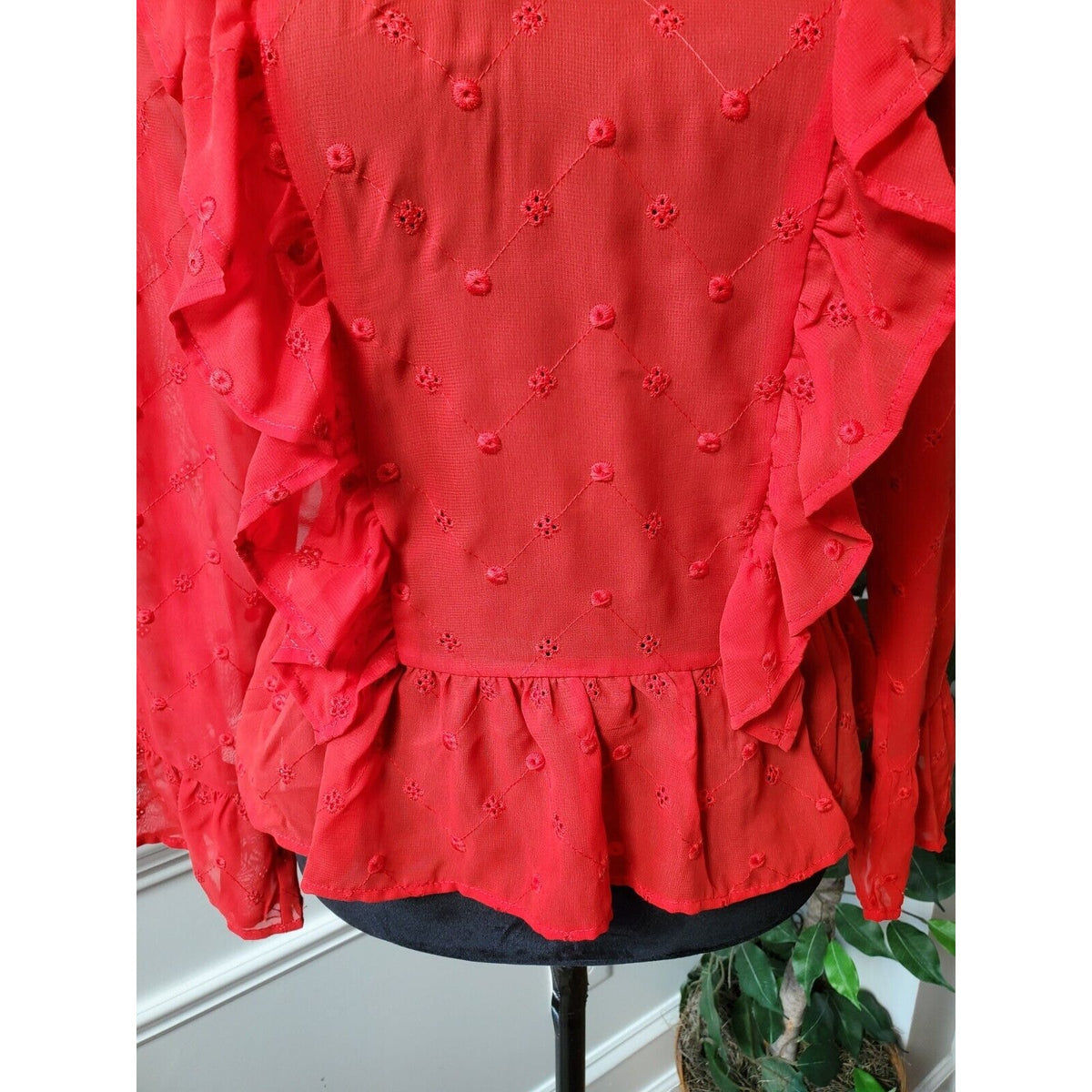 Soho New York & Company Women Red Polyester V-Neck Long Sleeve Top Blouse Small