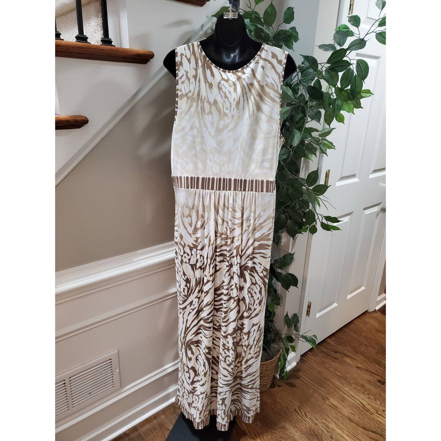 Ruby Rd. Women White & Brown Polyester V-Neck Sleeveless Long Maxi Dress Size L
