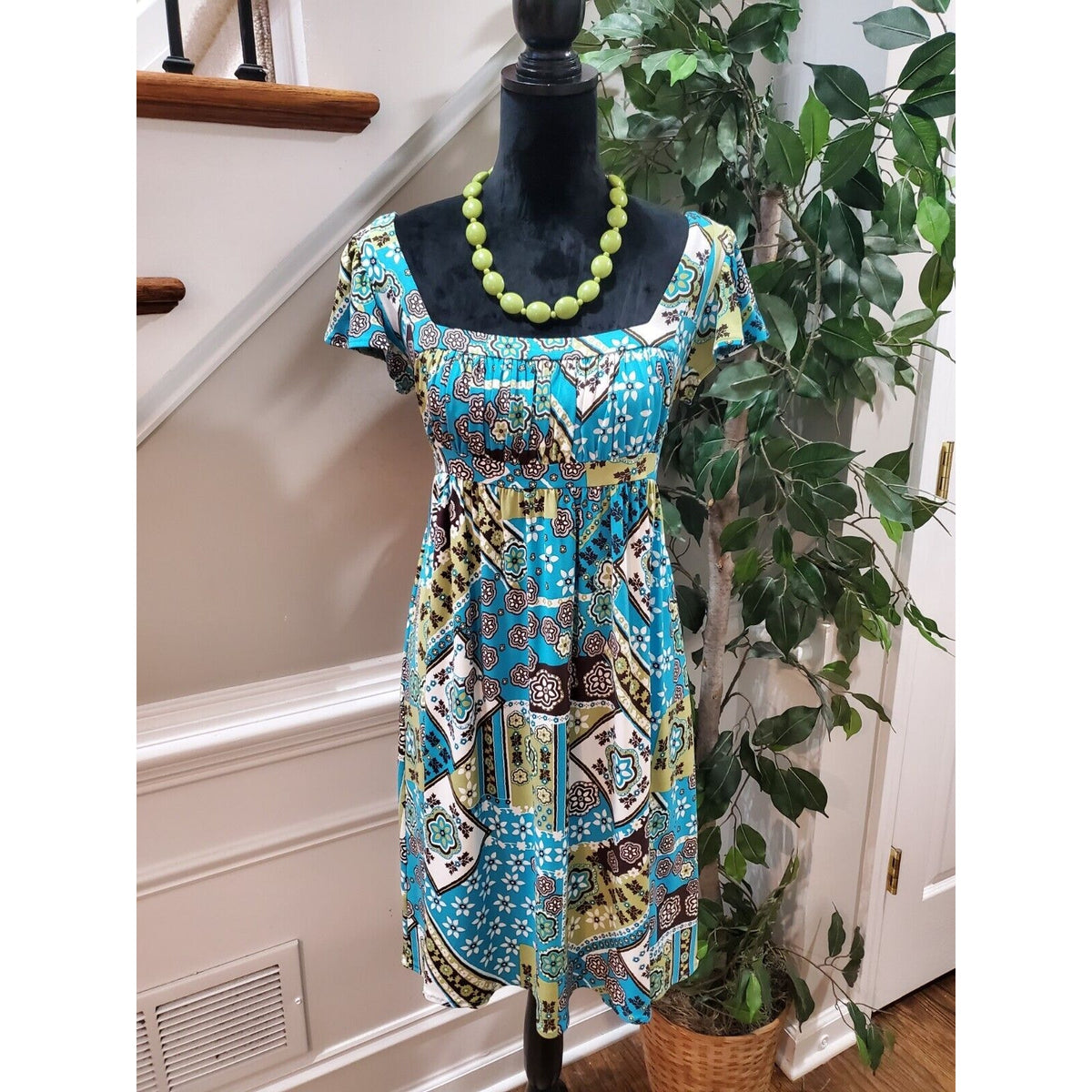 Suzi Chin Women's Multicolor Square Neck Short Sleeve Knee Length Dress Size 8