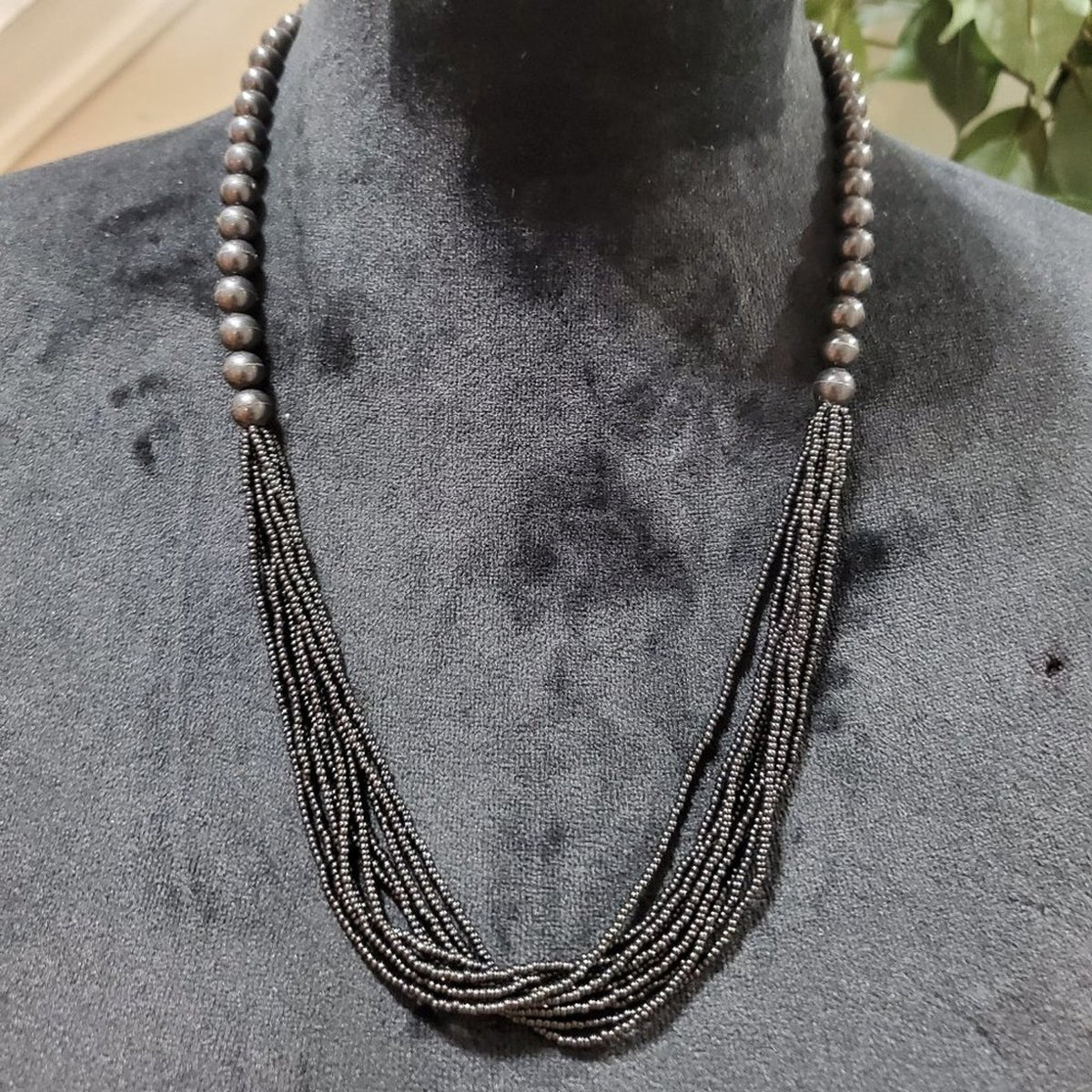 Women's Black Multilayer Round Beaded with Lobster Clasp Fashion Jewelry Necklac