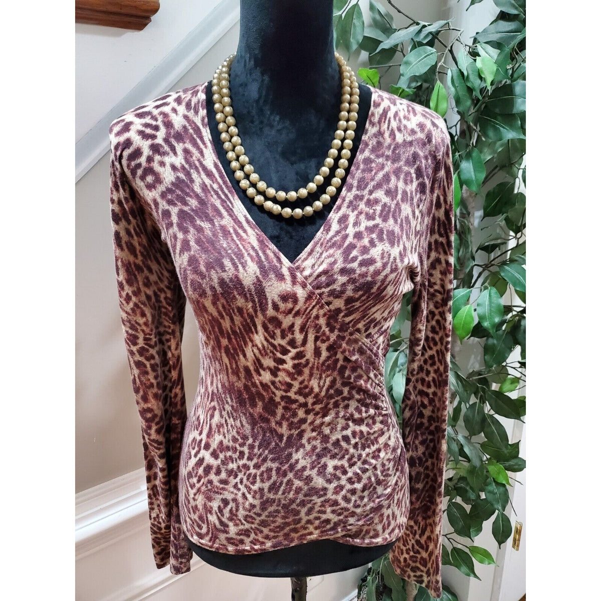 Karen Kane Women's Purple Rayon V-Neck Long Sleeve Casual Top Blouse Size Small