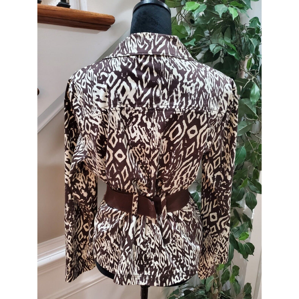 Bamboo Traders Women's Brown White Long Sleeve Belted Button Front Jacket Medium