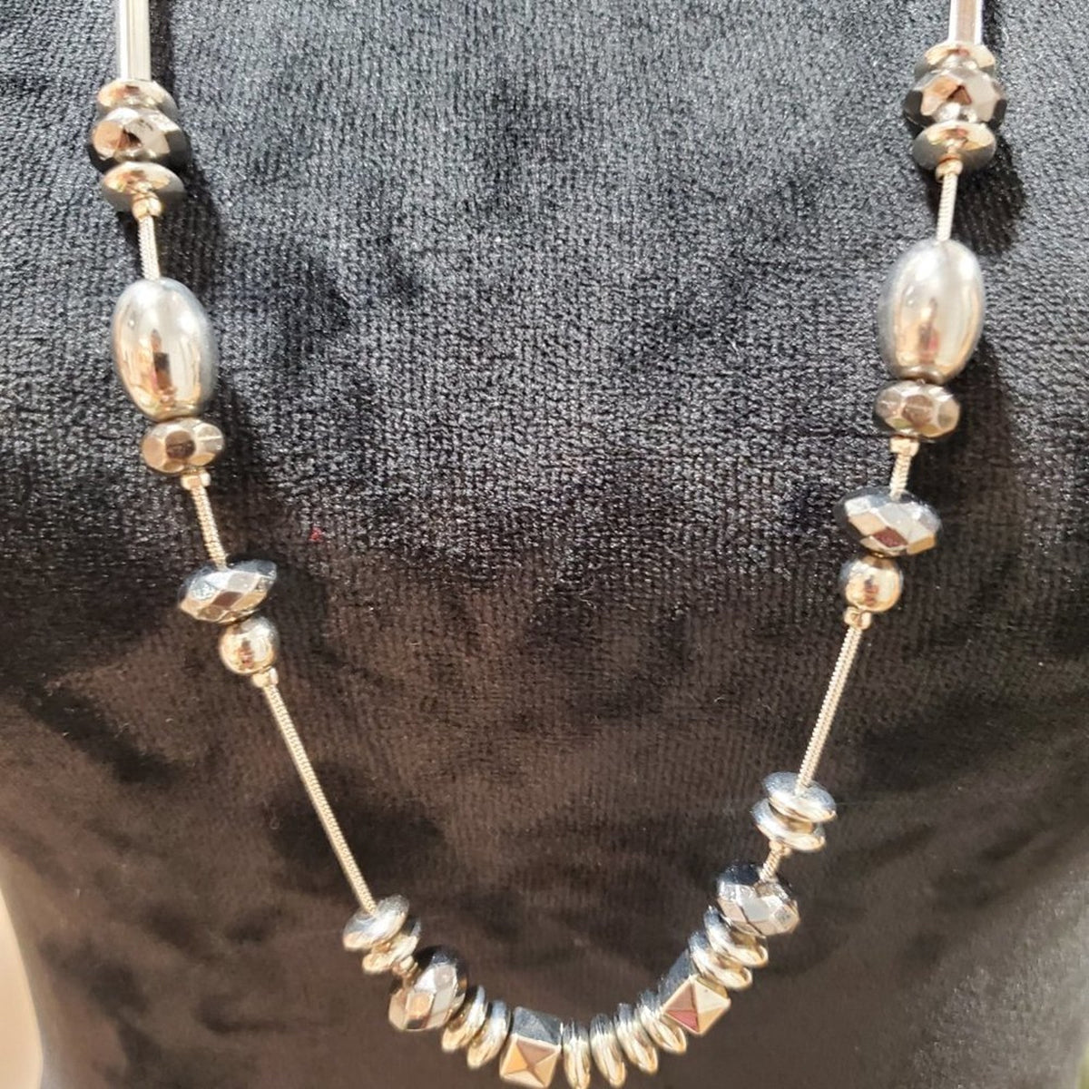 Women's Silver Tube Beaded Fashion Jewelry Necklace