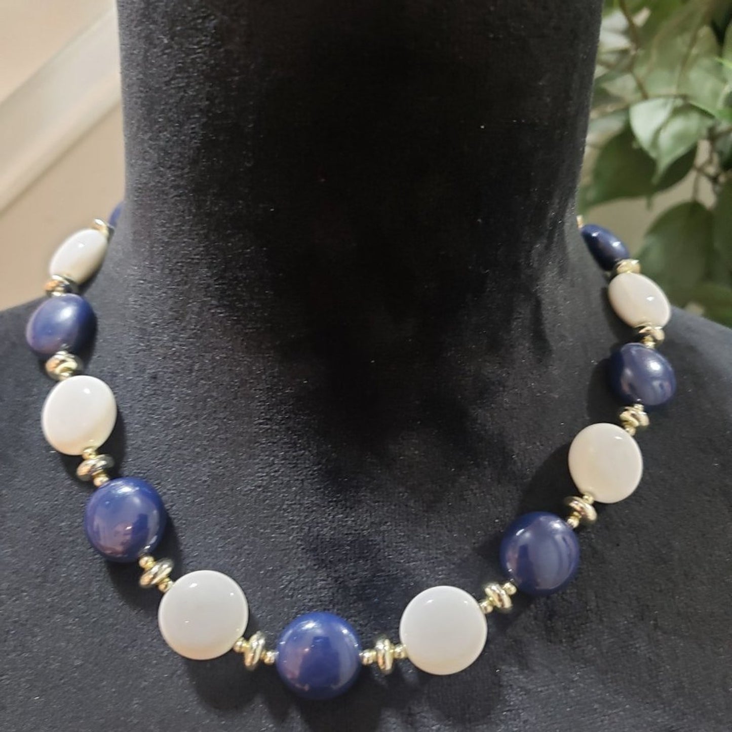 Women's Blue & White Round Shape Beaded Statement Lobster Clasp Necklace