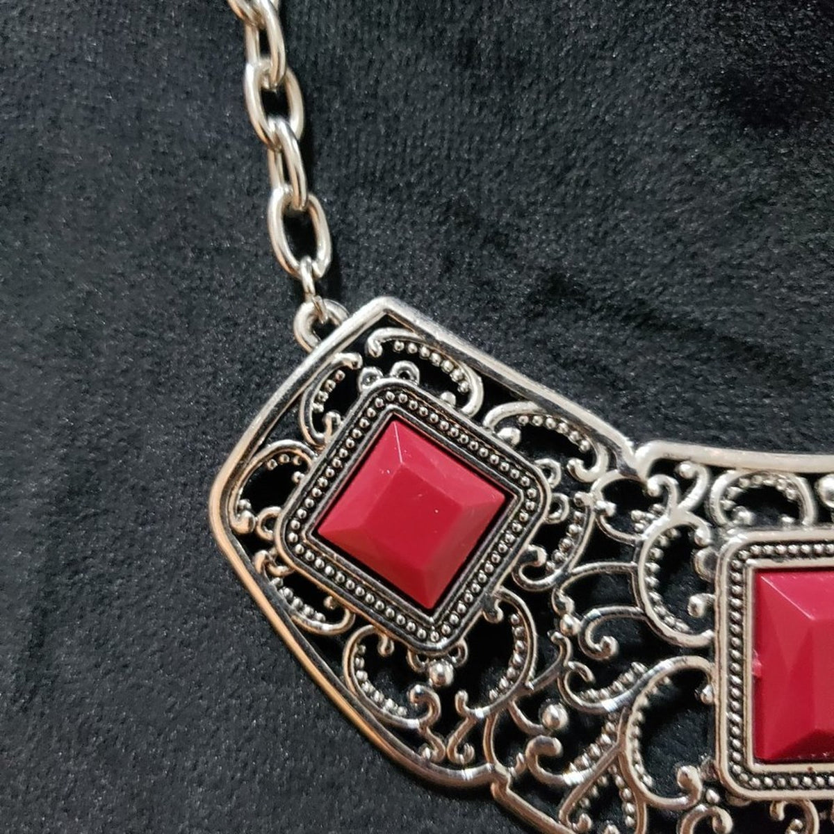 Womens Beautiful Paparazzi Feeling Inde-Pendant Necklace with Lobster Clasp