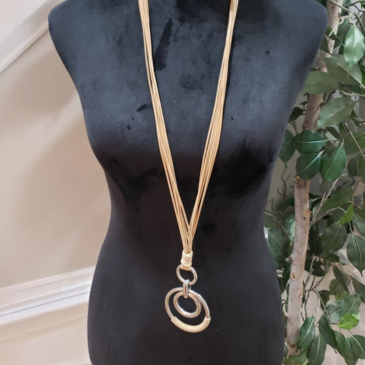 Womens Fashion Gold Tone Corded Pendant Teardrop Necklace with Lobster Clasp