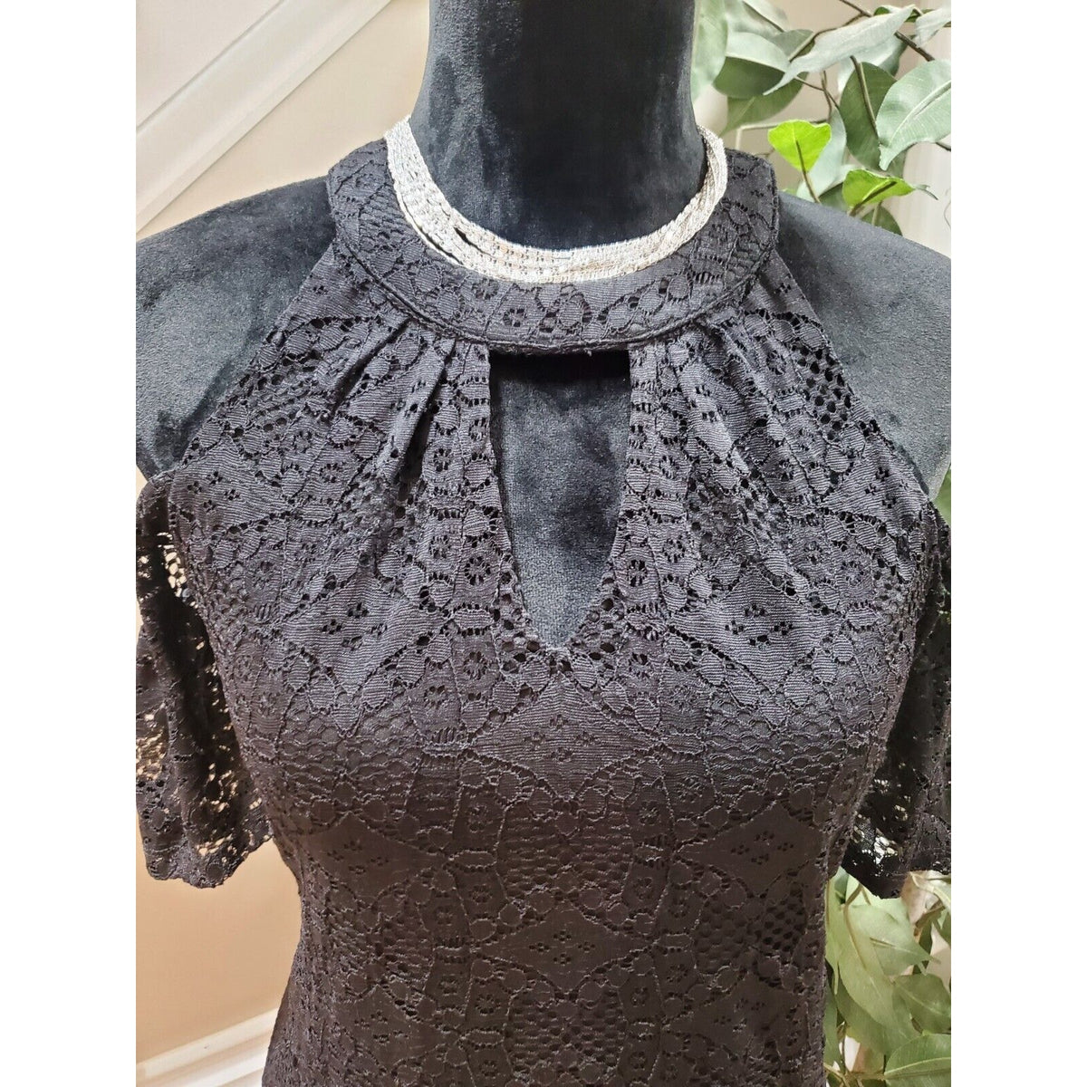 Blue Rain Women's Black Nylon Round Neck Short Sleeve Casual Knee Length Dress S