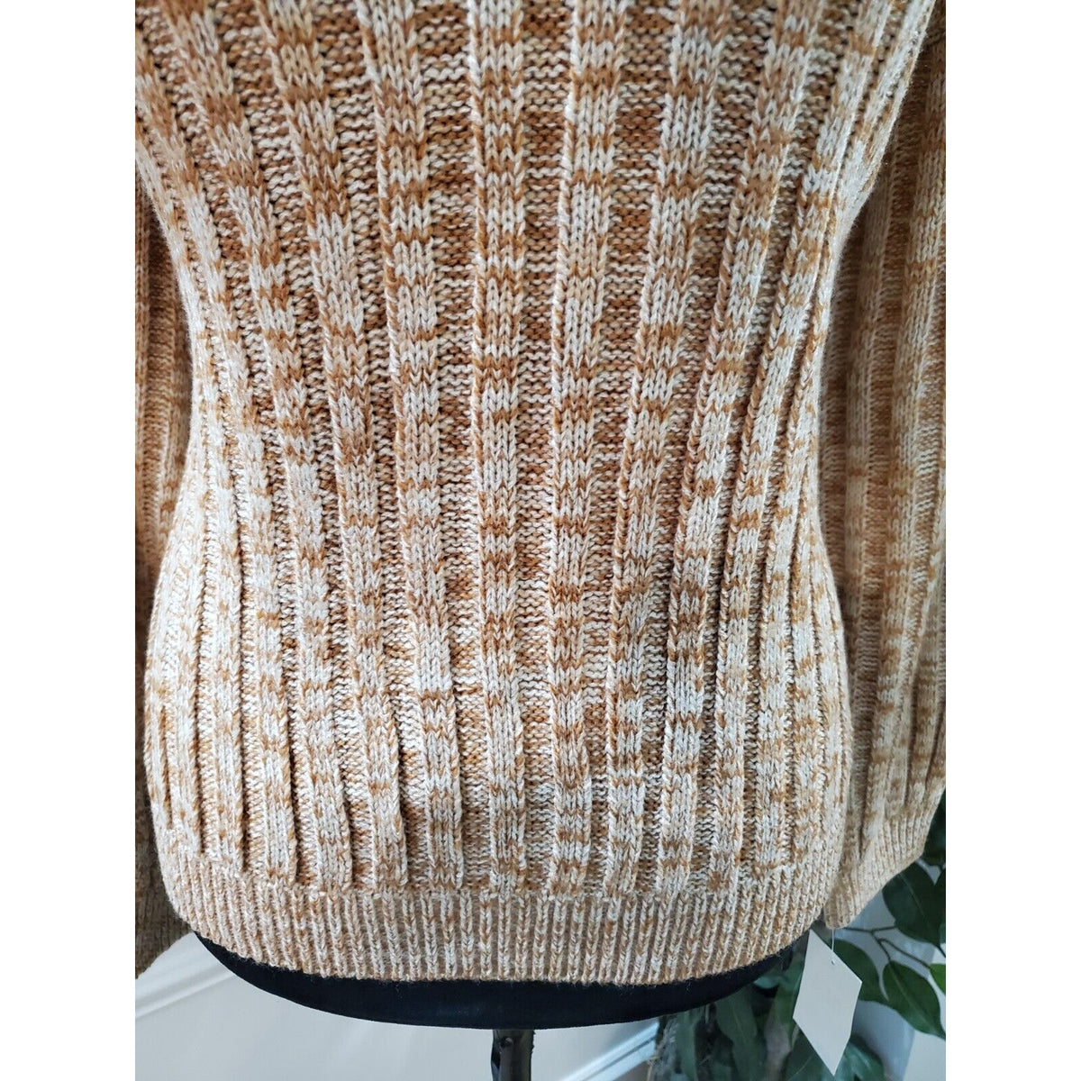 BLANKNYC Toffee Acrylic Ribbed Crewneck Long Sleeve Pullover Knit Sweater XS