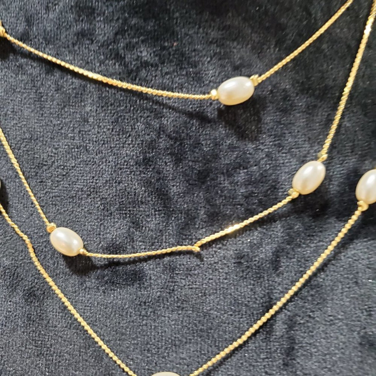 Women's Multilayer Beige Round Beaded Link Chain Fashion Pendant Necklace