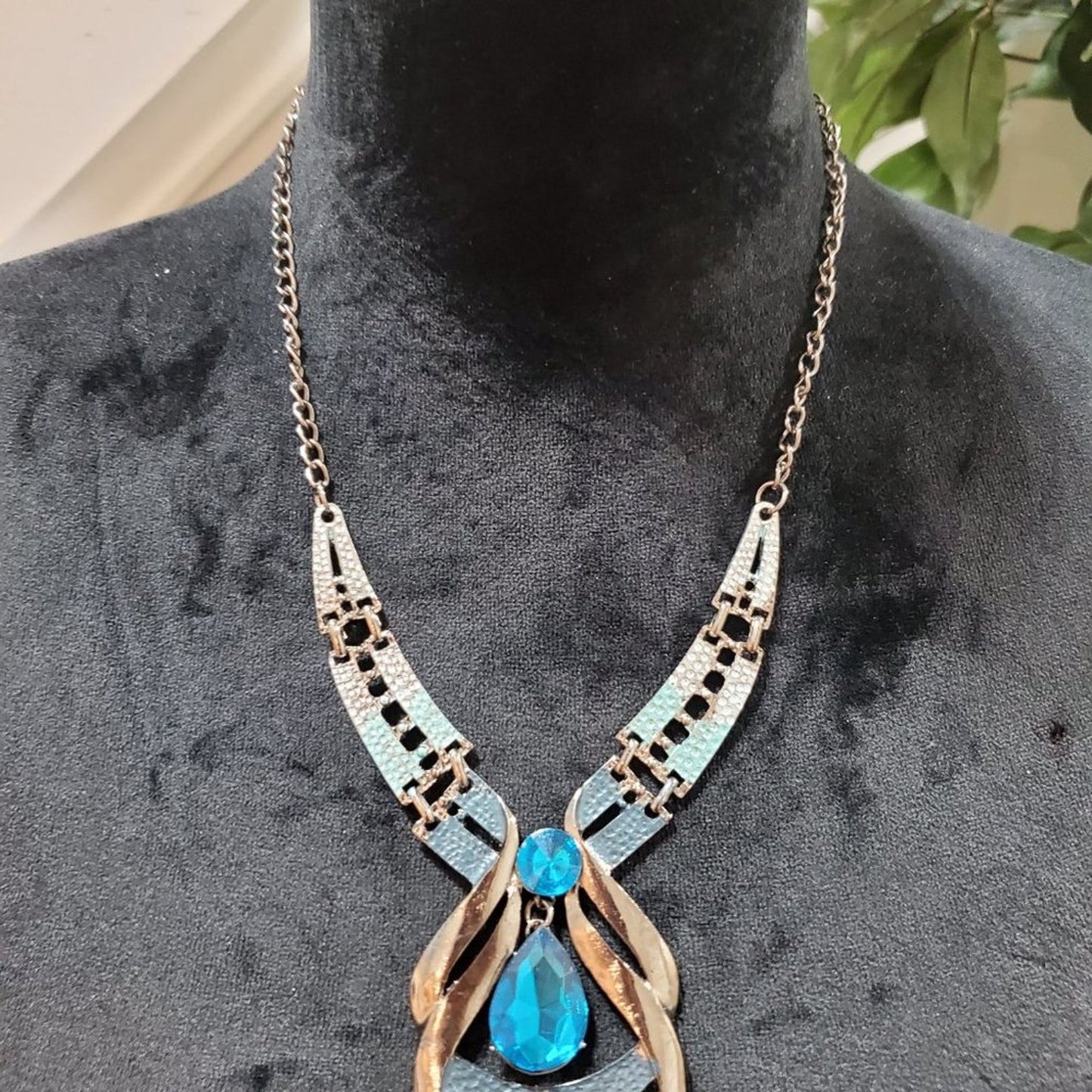 Women's Blue Water Drop Charm Beaded Gold Chain Pendant Necklace