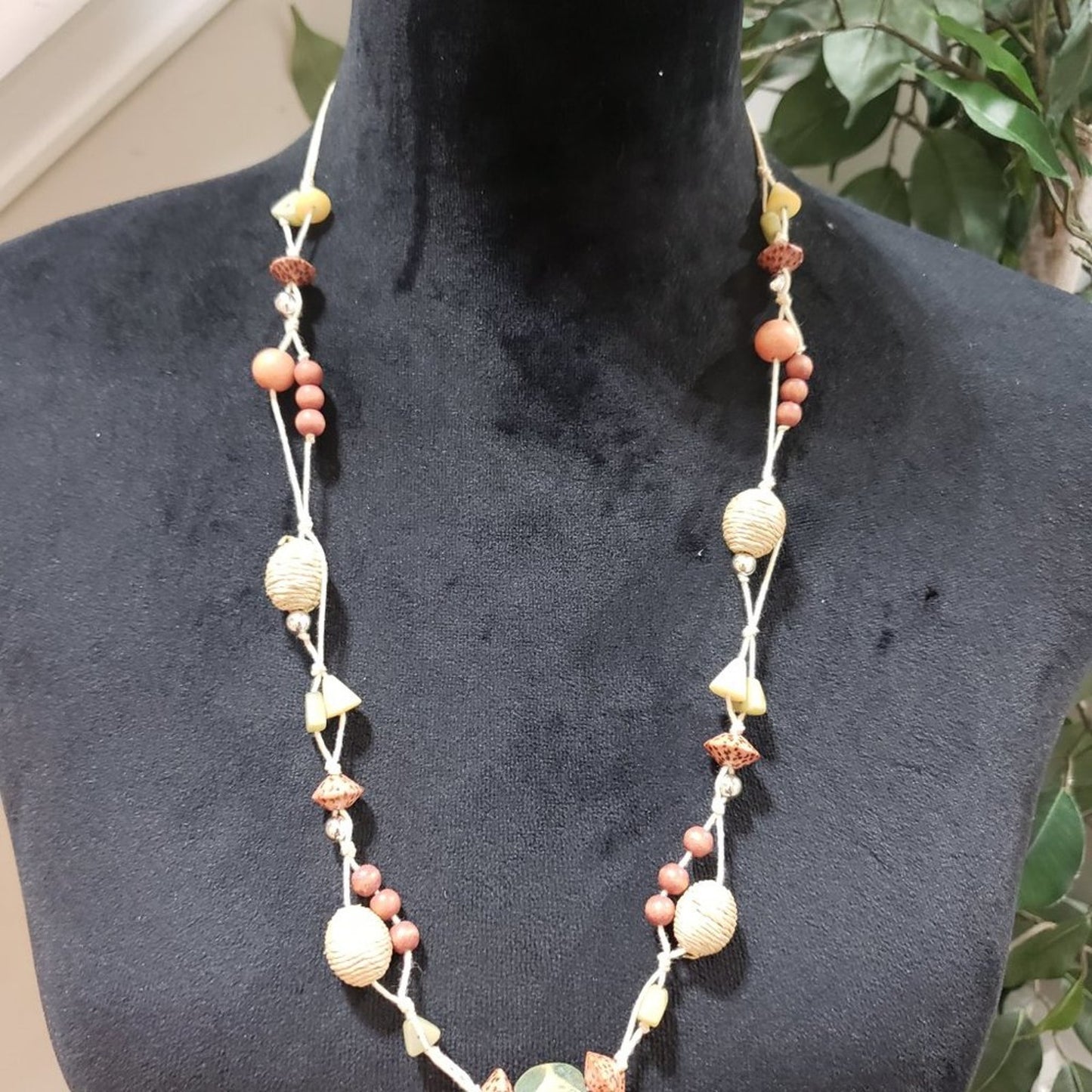 Women's Stone & lovely Maas Green Jade Brown Colors Necklace