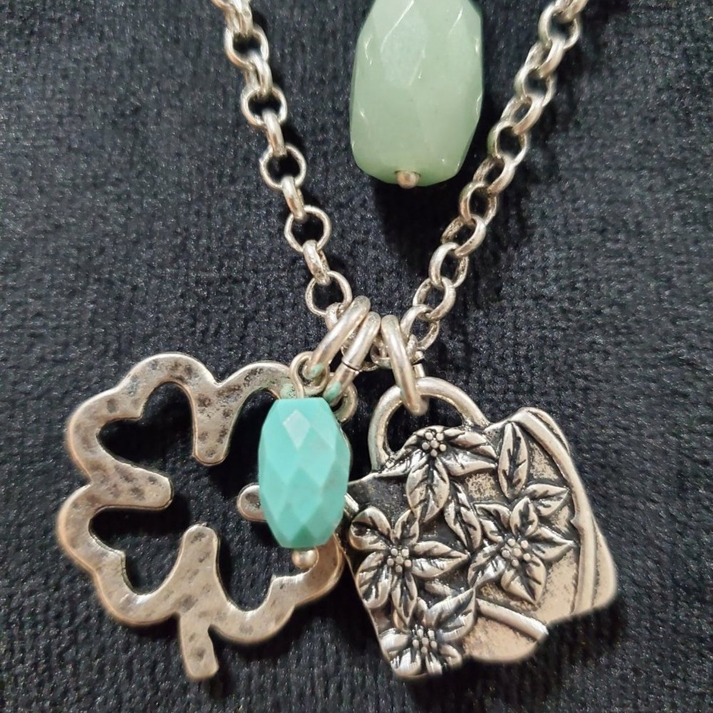 Lucky Brand Antique Silver Tone Green Stone Four Leaf Clover Cluster Necklace