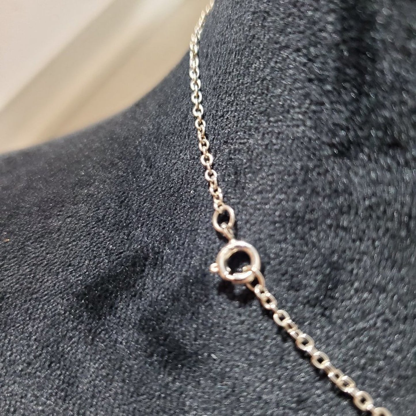 Womens Gold Tone Bird Charm with Chain Pendant Jewelry Necklace