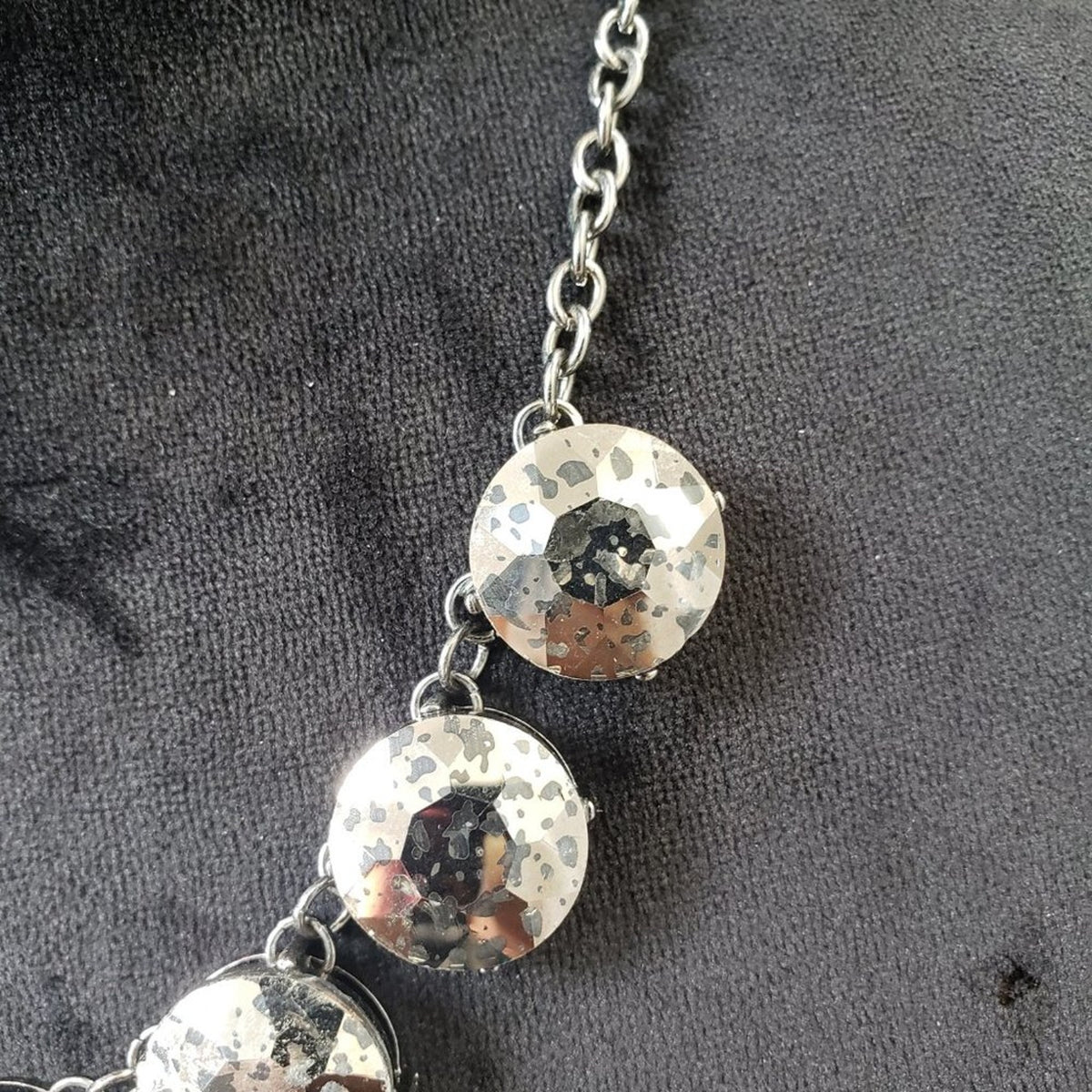 Vintage Womens Silver Plated Crystals Collar Necklace with Lobster Clasp