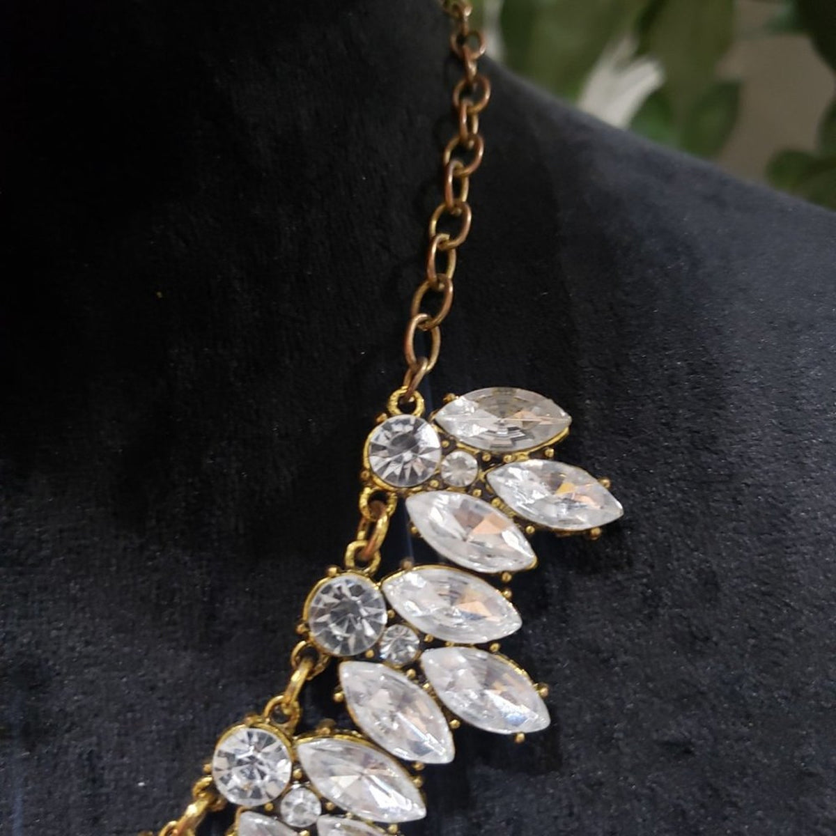 Crystals Rhinestone Antique Gold Color Metal Statement Choker Necklace