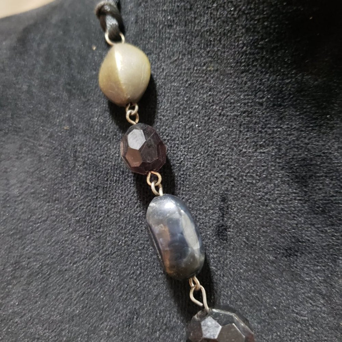 Women’s Black Round Beaded Fashion Choker Necklace