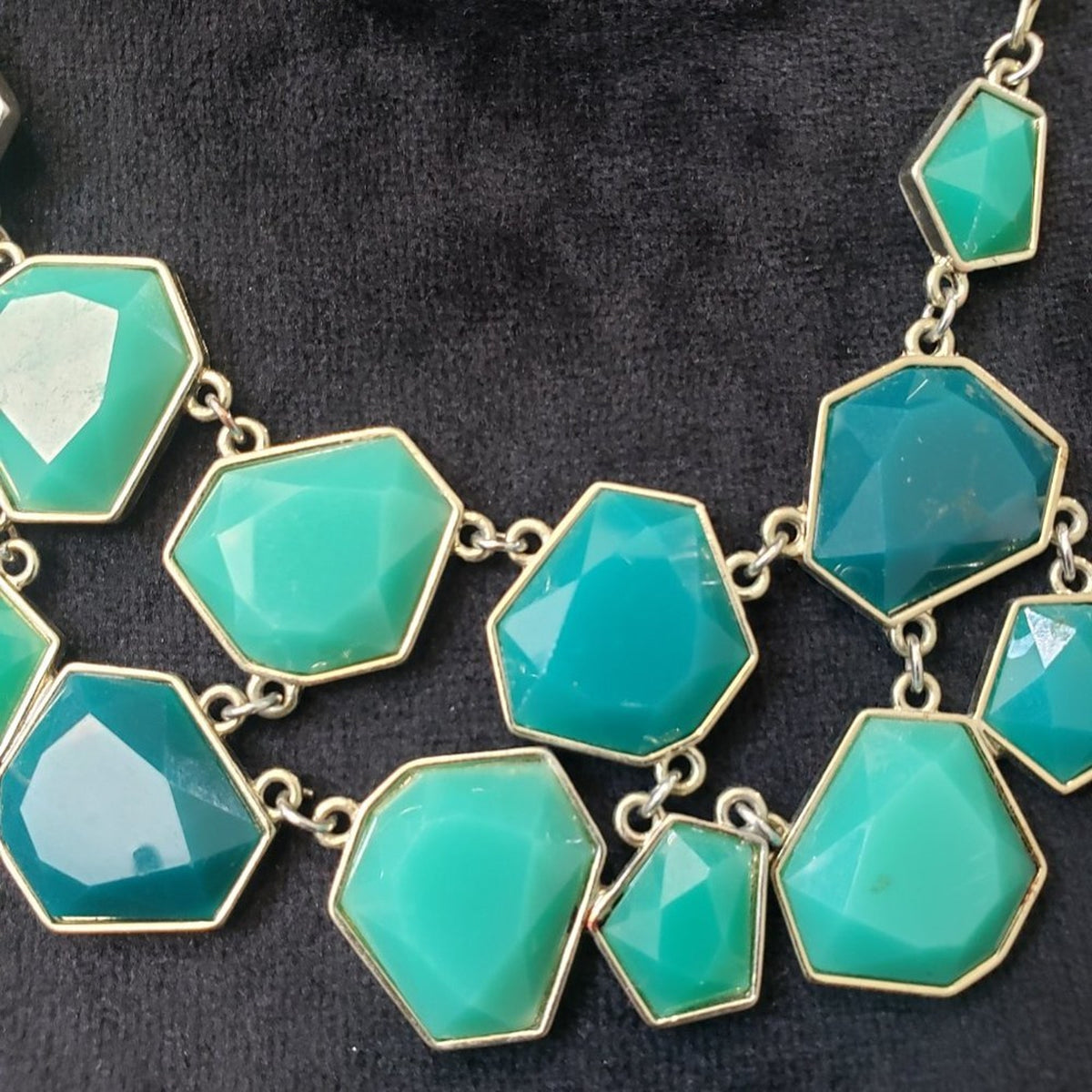Charming Green & Gold Faceted Tile Geometric Bib Turquoise Necklace