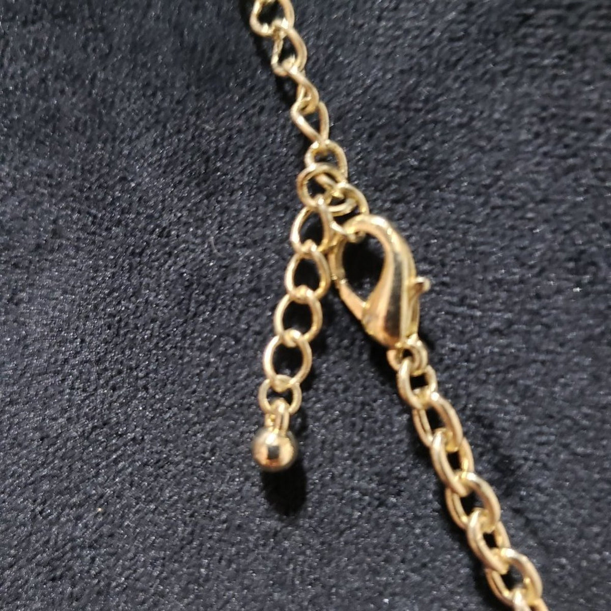 Womens Fashion Gold Tone Blue Cabochon Stone Colored Necklace with Lobster Clasp