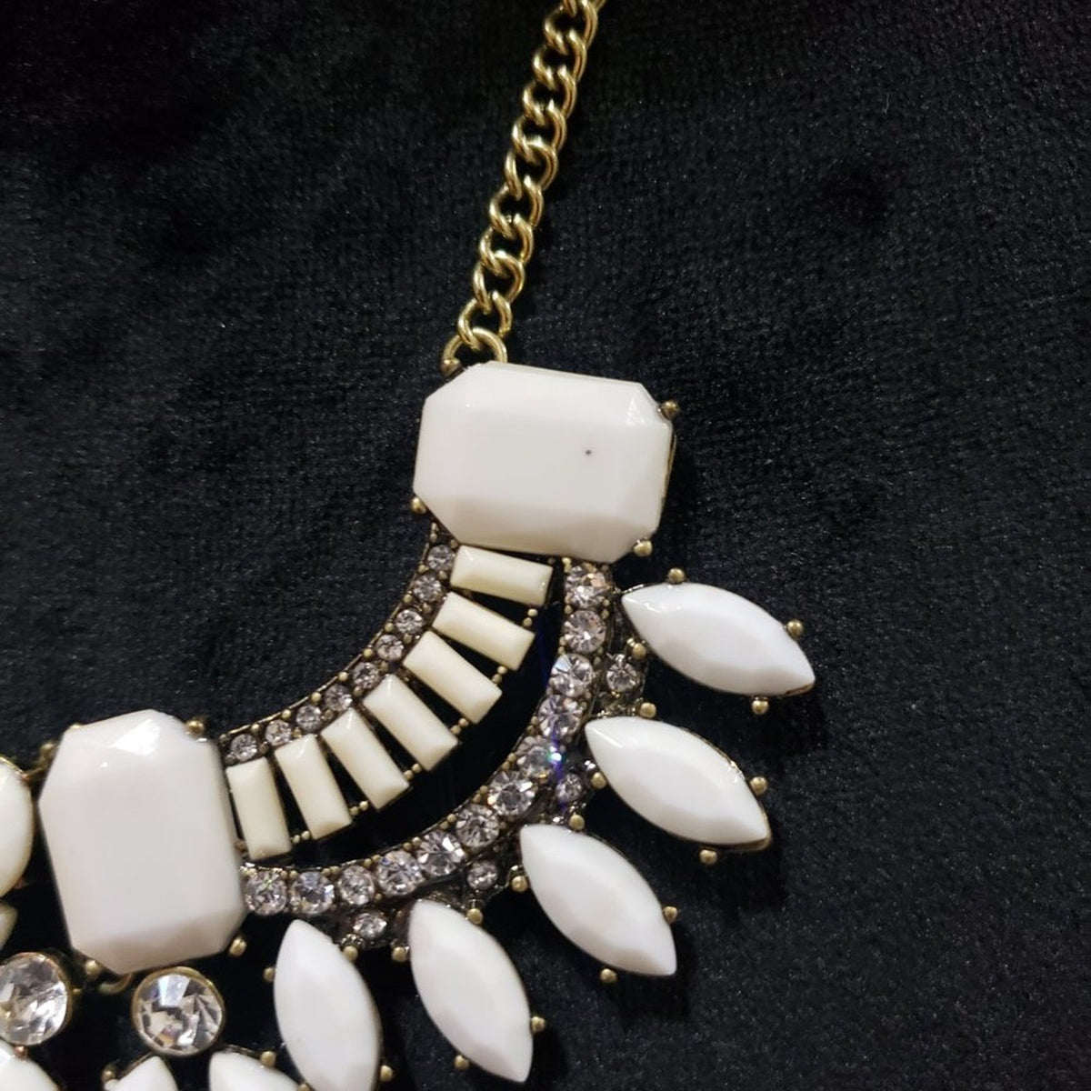 Womens Luxury Crystal Rhinestone Teardrop White Beaded Charm Choker Necklace